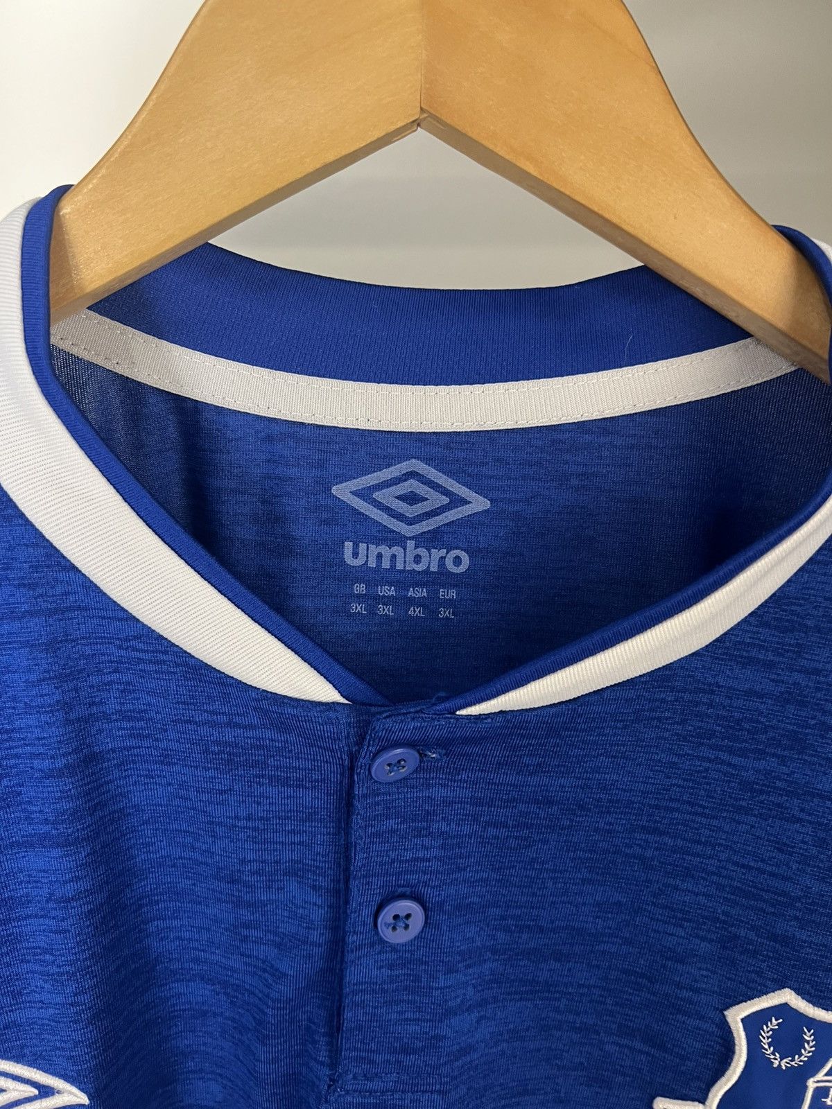 Umbro VINTAGE UMBRO FC EVERTON ENGLAND SOCCER JERSEY RETRO Y2K 90s Size US XXL / EU 58 / 5 - 5 Thumbnail