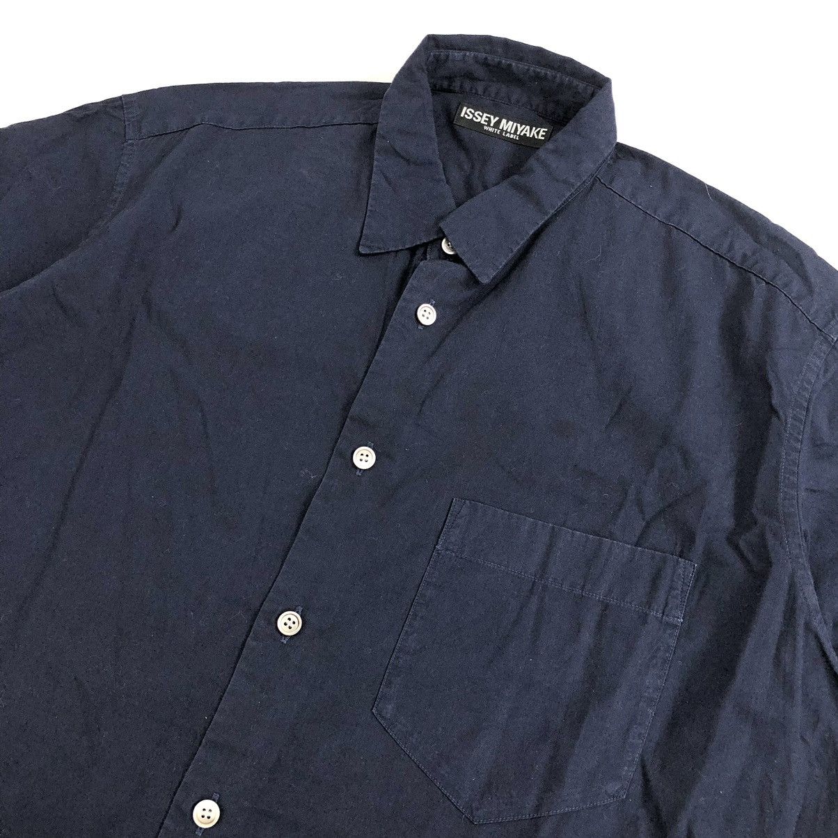 Issey Miyake Vintage Issey Miyake White Label Designer Navy Short Shirt Size US L / EU 52-54 / 3 - 2 Thumbnail