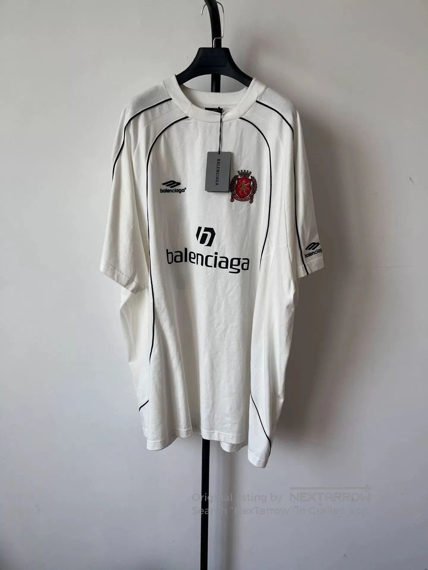 Balenciaga balenciaga manchester united logo short sleeve. Size US L / EU 52-54 / 3 - 1 Thumbnail