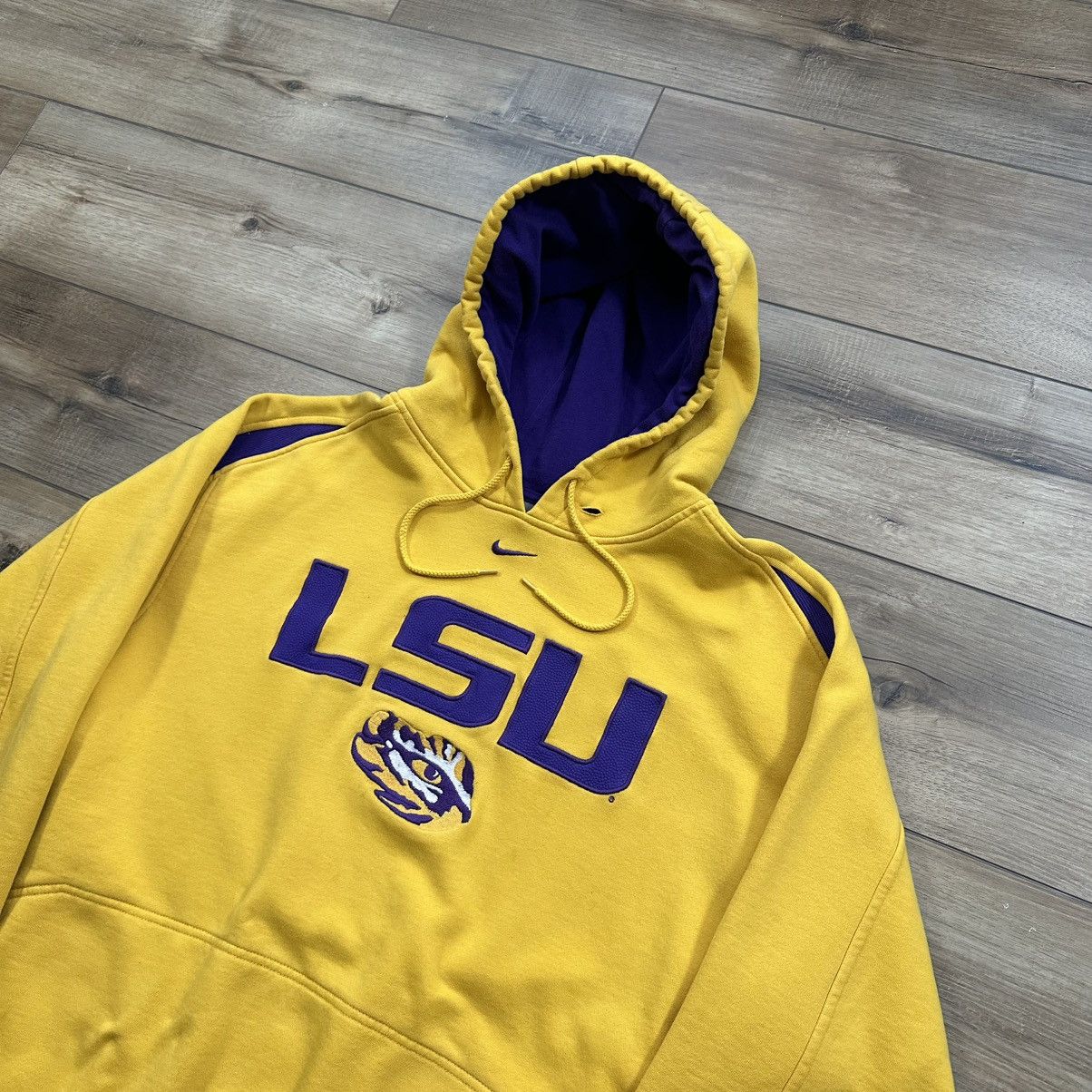 Nike Vintage 2000s Nike Team LSU Center Swoosh Pullover Hoodie Size US XL / EU 56 / 4 - 3 Thumbnail