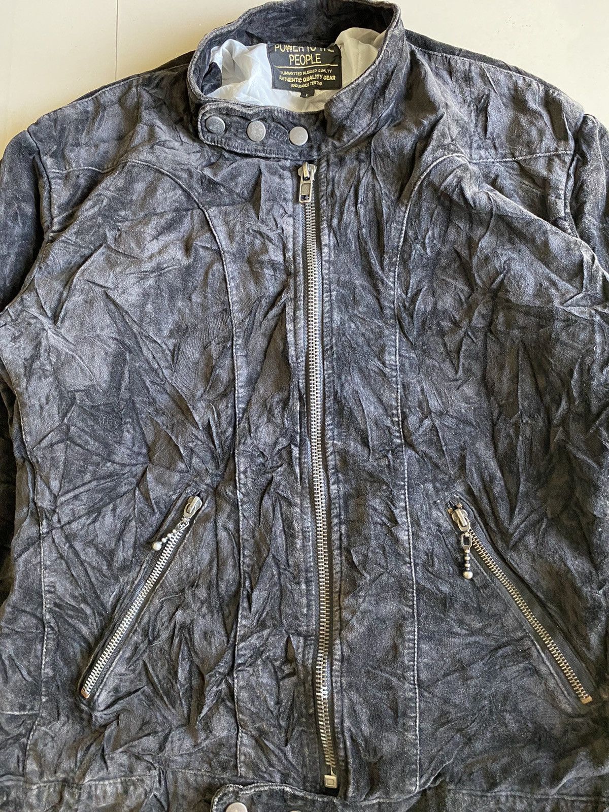 Le Grande Bleu (L.G.B.) Vintage power to the people velvet bikers jacket Size US L / EU 52-54 / 3 - 3 Thumbnail
