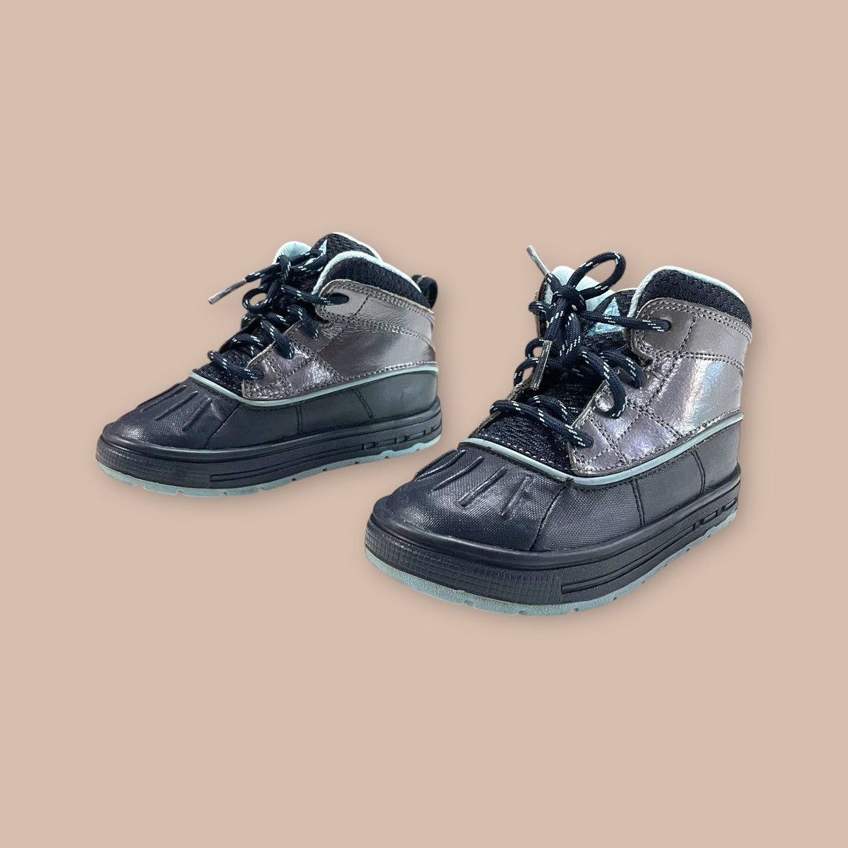 Nike ACG Nike Woodside 2 High TD "Dark Obsidian" Size US 5 / EU 37 - 1 Thumbnail