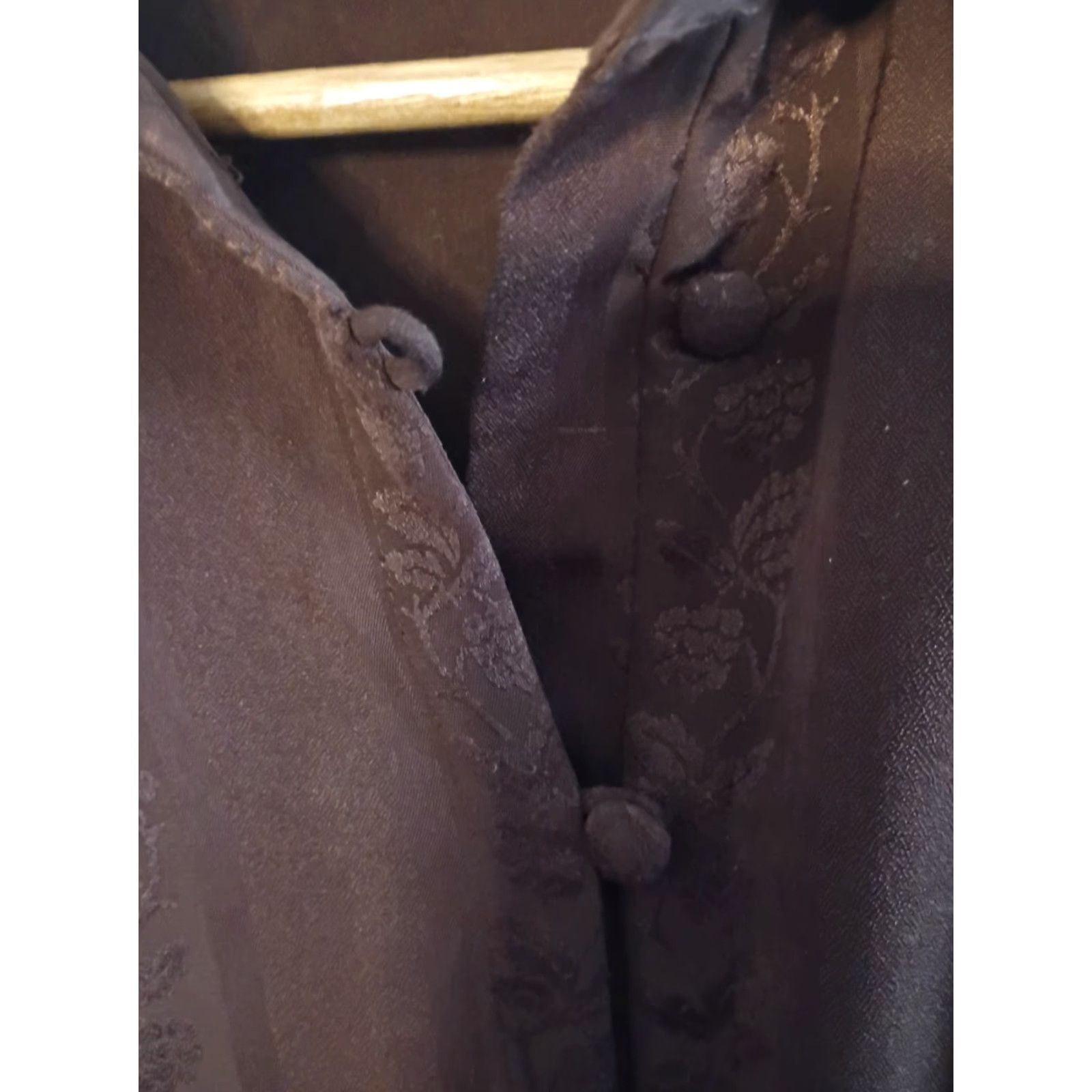 Vintage VINTAGE Tess Blouse Shirt Ladies M Brown Floral Jacquard Top Rouleau Buttons Shoulder Pads Party/Cocktail Womens Size M / US 6-8 / IT 42-44 - 4 Thumbnail