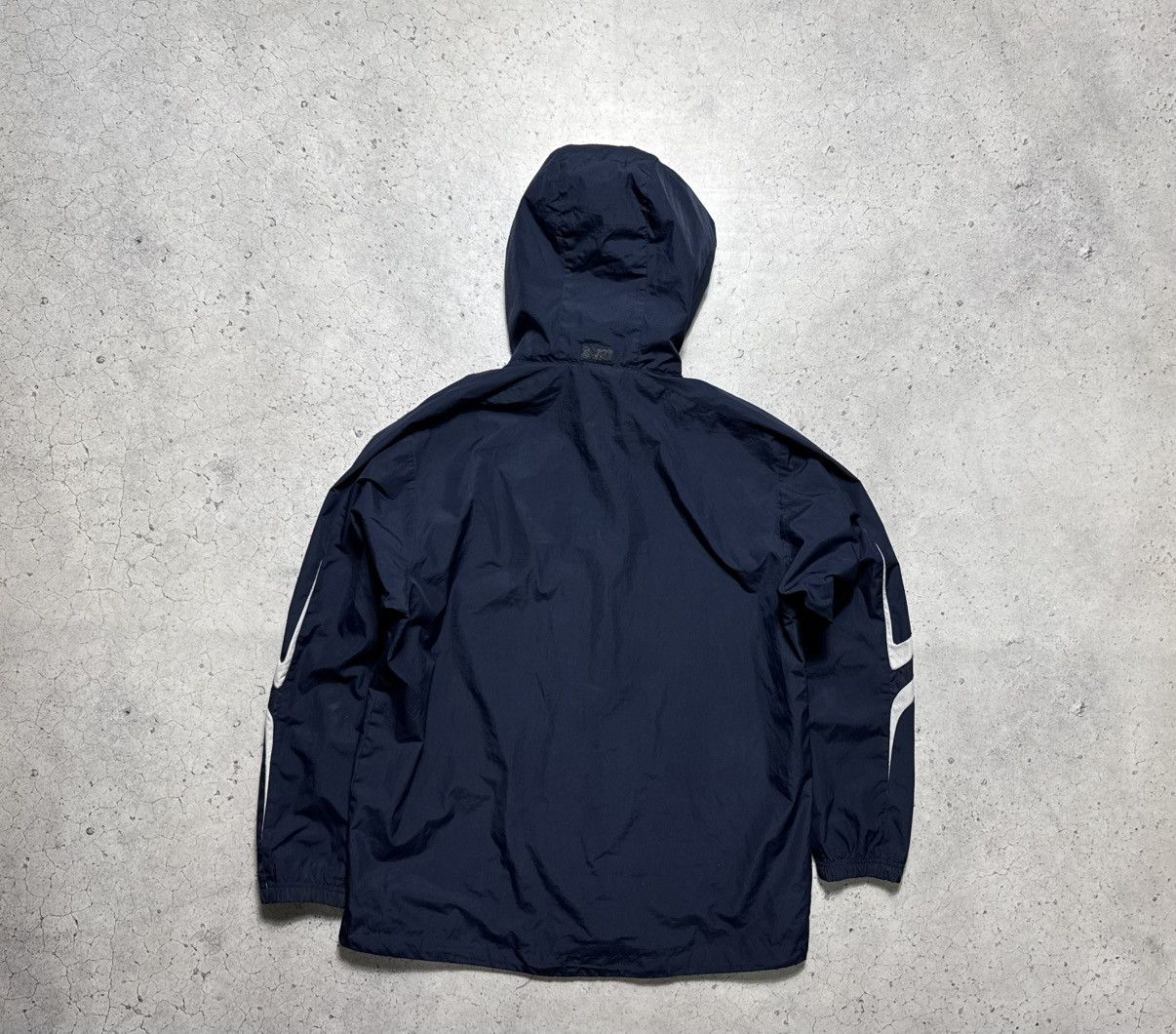 Umbro Umbro England Team Vintage Nylon Football Track Jacket Size US L / EU 52-54 / 3 - 9 Thumbnail
