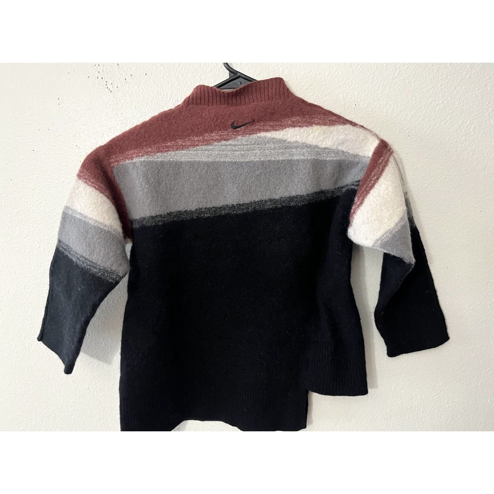 Nike Nike Women's Sweater Yoga Therma-FIT ADV Black DQ6336 010 Size XS Size XS / US 0-2 / IT 36-38 - 2 Thumbnail