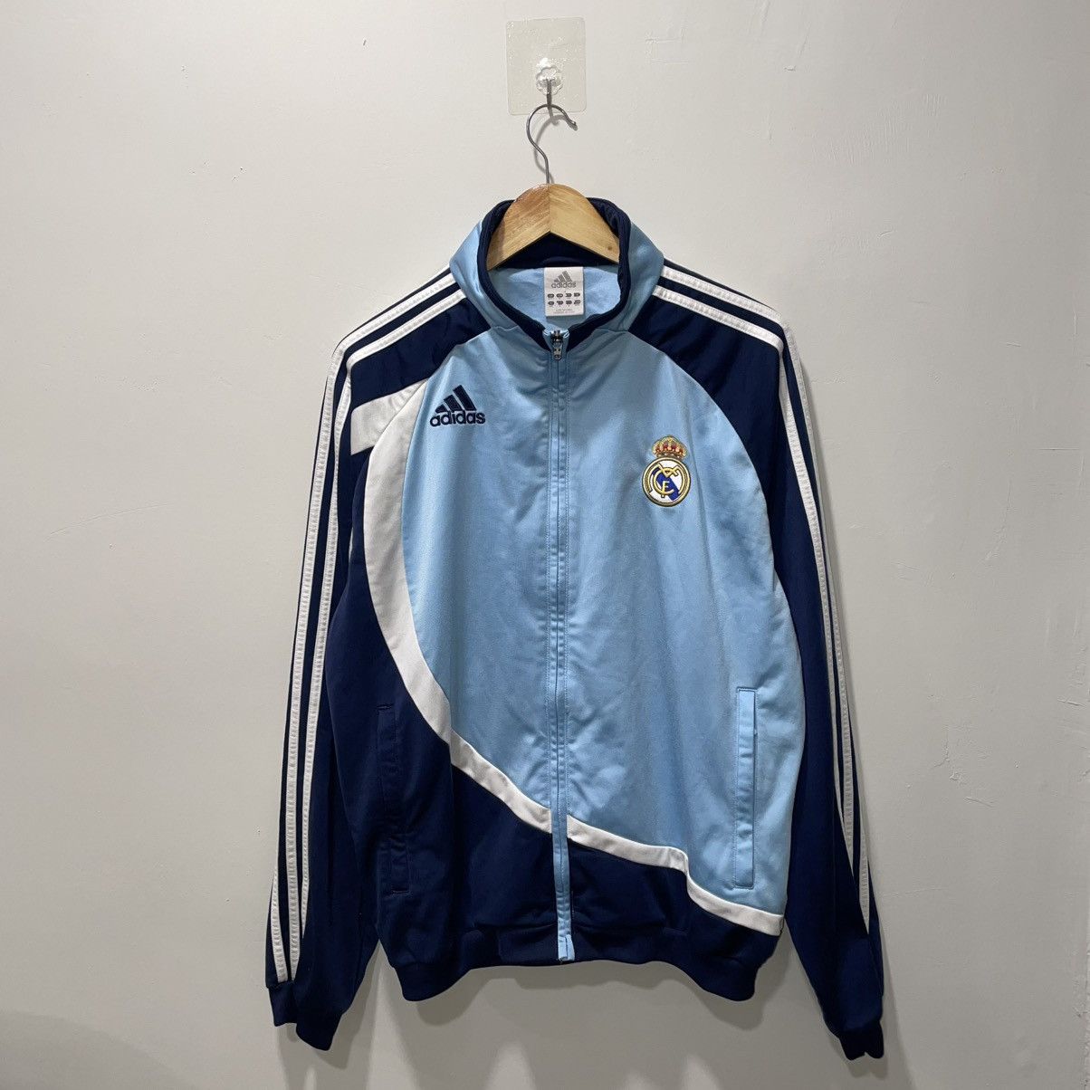 Adidas Vintage Adidas Realmadrid Football Tracktop Soccer Track Size US M / EU 48-50 / 2 - 1 Thumbnail
