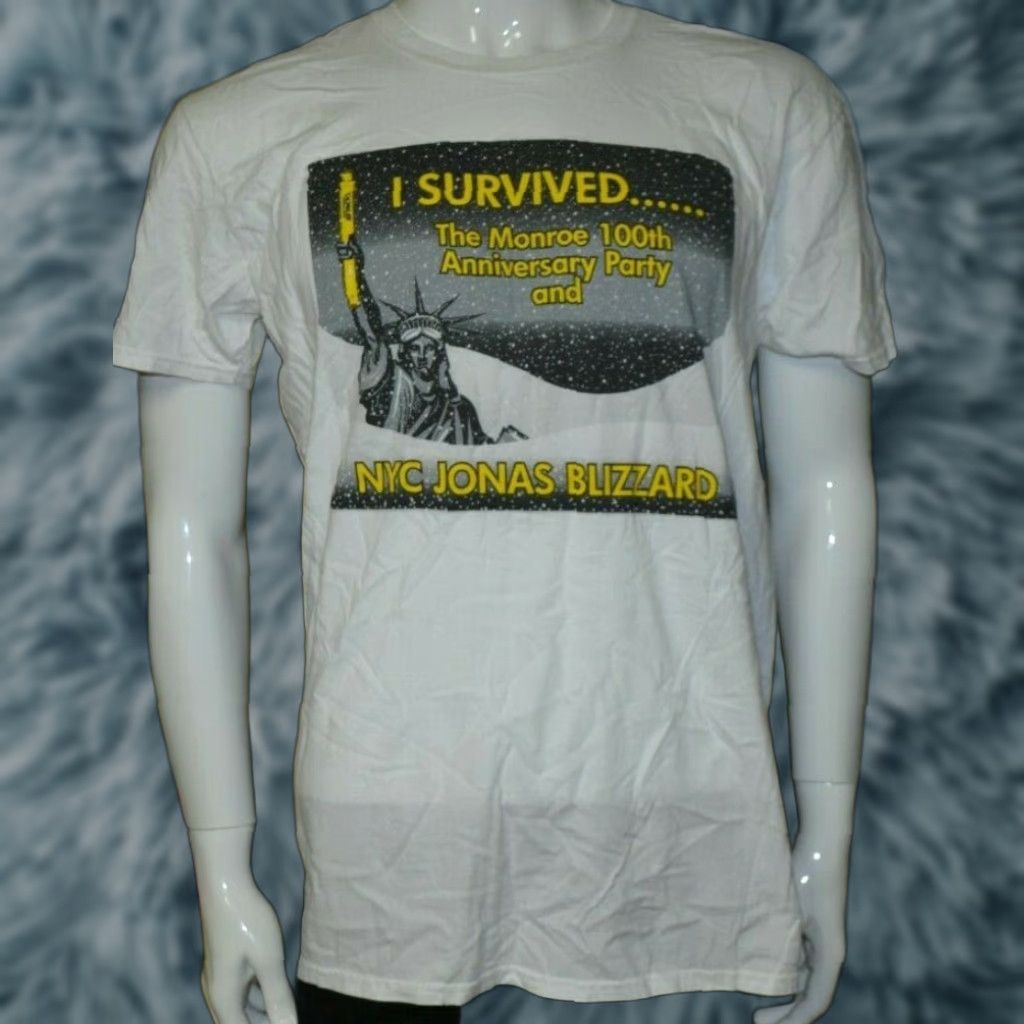 Gildan Monroe Shocks & Struts 100 Years Blizzard Party NYC Jonas T Shirt XL Auto MI Size US XL / EU 56 / 4 - 1 Thumbnail