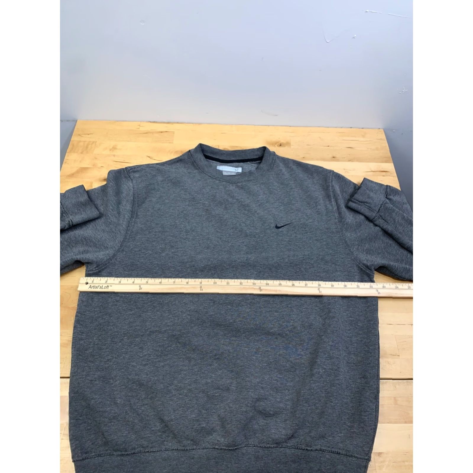 Nike VINTAGE Nike Sweatshirt Mens M Gray Pullover Crew Neck Swoosh 12563 Nike Sportswear Size US M / EU 48-50 / 2 - 5 Thumbnail