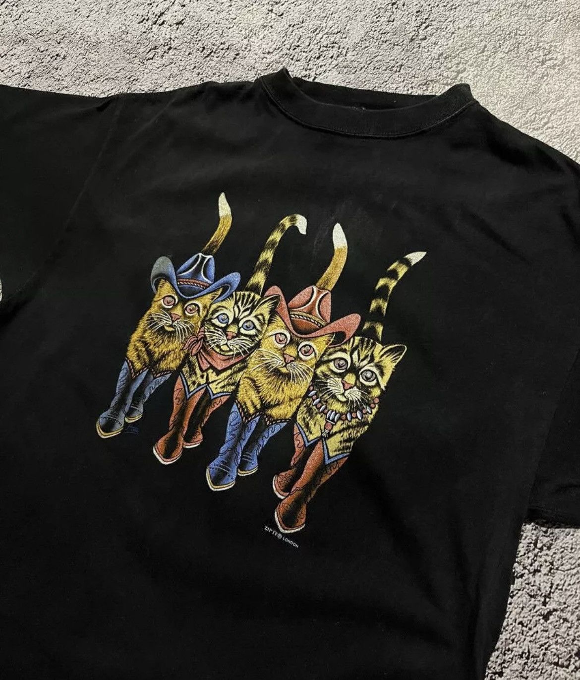 Band Tees × Vintage T-Shirt Vintage Black with Print 4 Cats Size M Size US M / EU 48-50 / 2 - 3 Thumbnail
