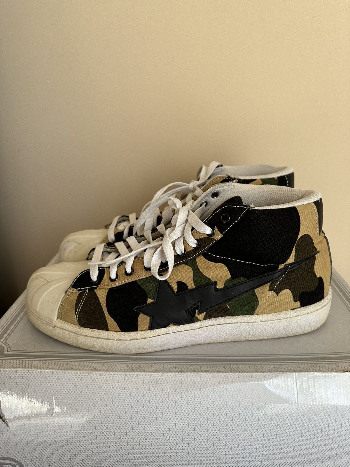 Bape 1st Camo Skullsta Hi Size US 11 / EU 44 - 3 Thumbnail