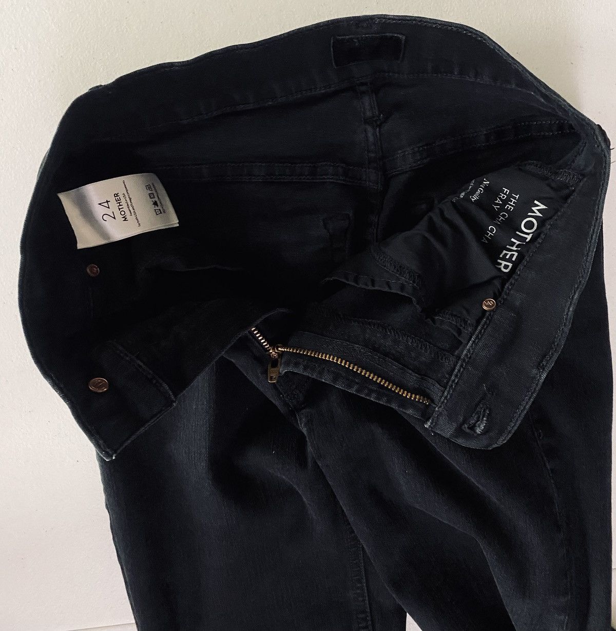 MOTHER Mother Denim The Cha Cha Fray 5-pkt Not Guilty Wash Blk 24 Size 24" / US 00 / IT 34 - 11 Thumbnail