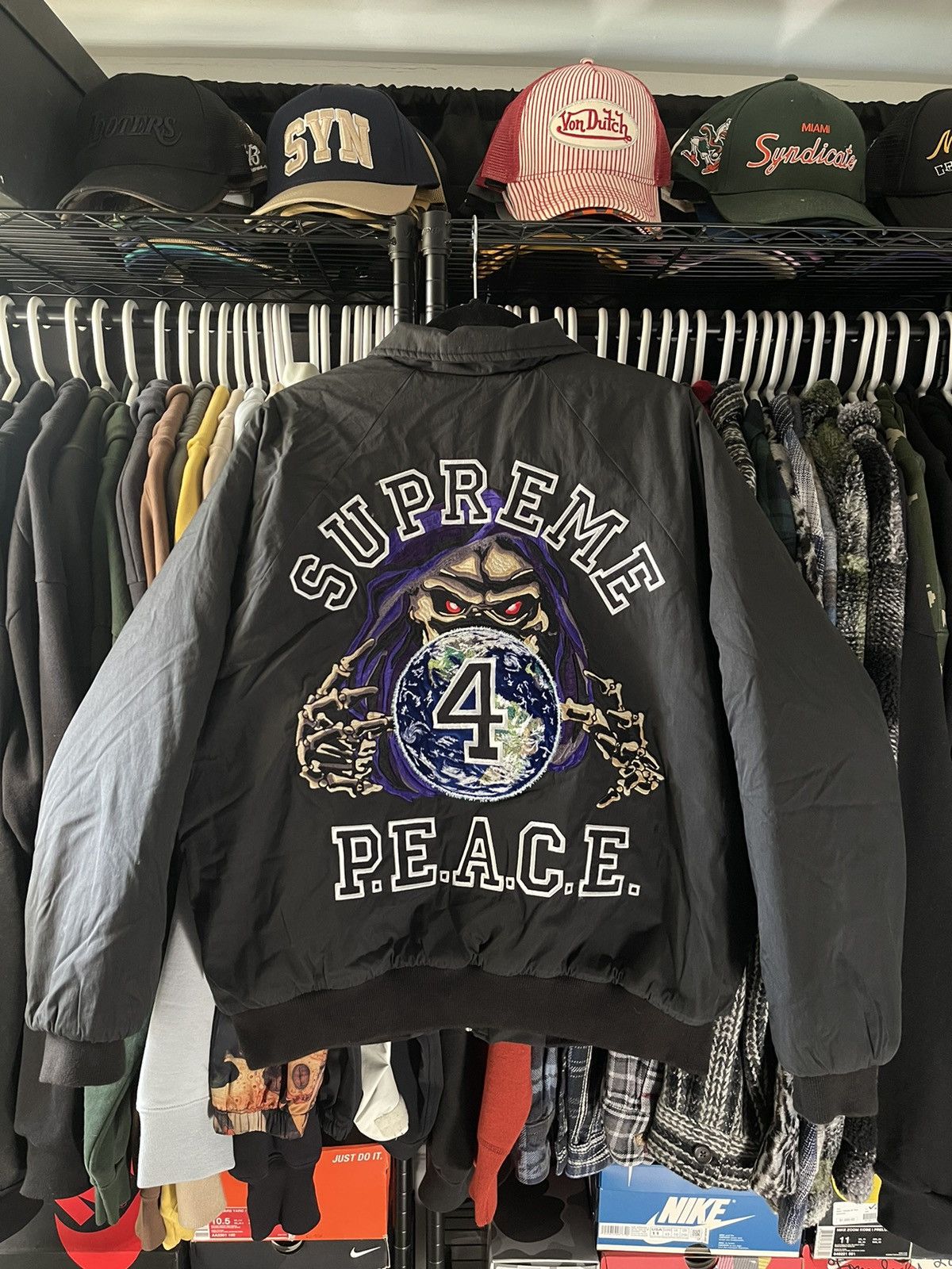 新商品のご紹介 Supreme Peace Embroidered Work Jacket L - メンズ