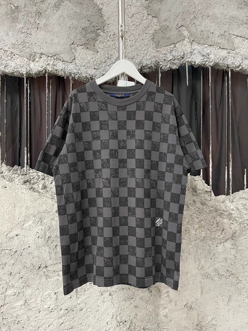 Louis Vuitton Louis Vuitton Checkerboard Short Sleeve Shirt - dmc Size US M / EU 48-50 / 2 - 1 Thumbnail