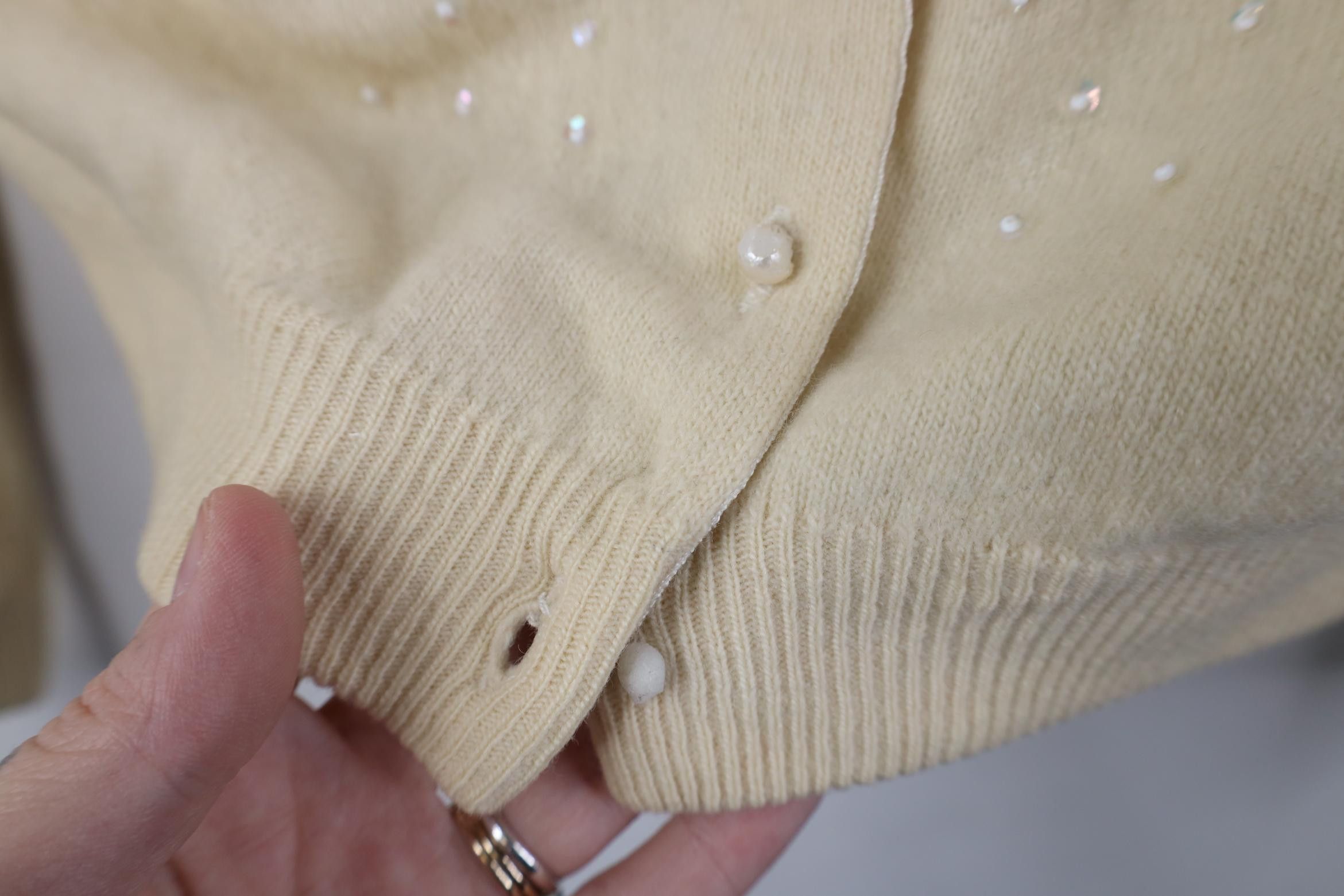 Vintage Vintage 60s 70s Angora Lambswool Beaded Cardigan Sweater Size S / US 4 / IT 40 - 4 Thumbnail