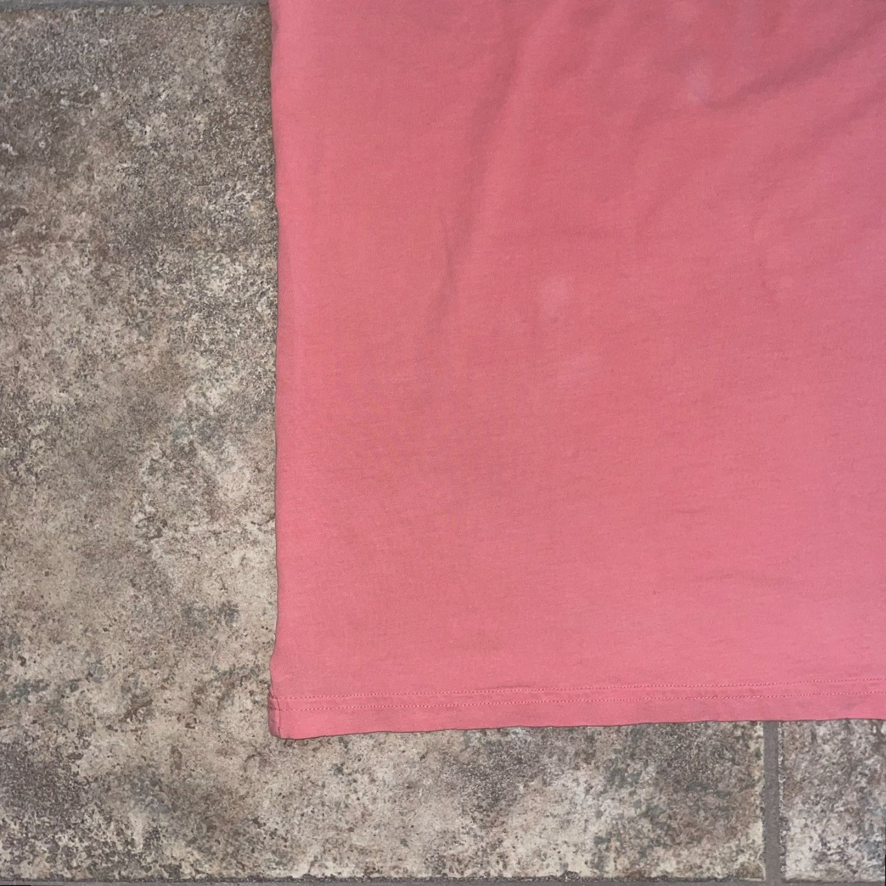 johnnie-O VINTAGE Johnnie-O hangin’ out pocket polo Men’s M Pink Polo Man Adult M Pocket Shirt Size US M / EU 48-50 / 2 - 6 Thumbnail