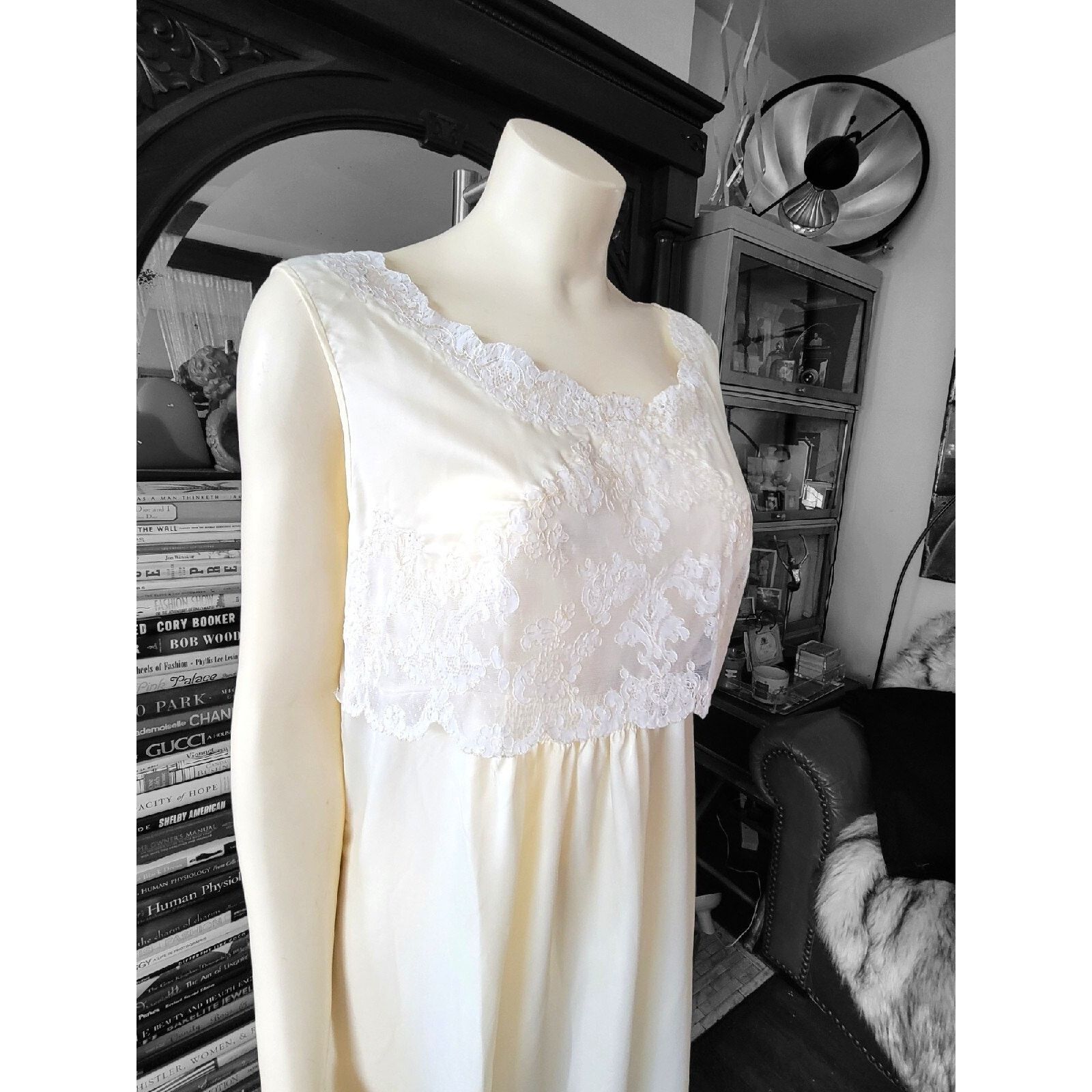 Dior Vintage Christian Dior Silk Blend Nightgown W Lace Size 36 Size ONE SIZE - 5 Thumbnail