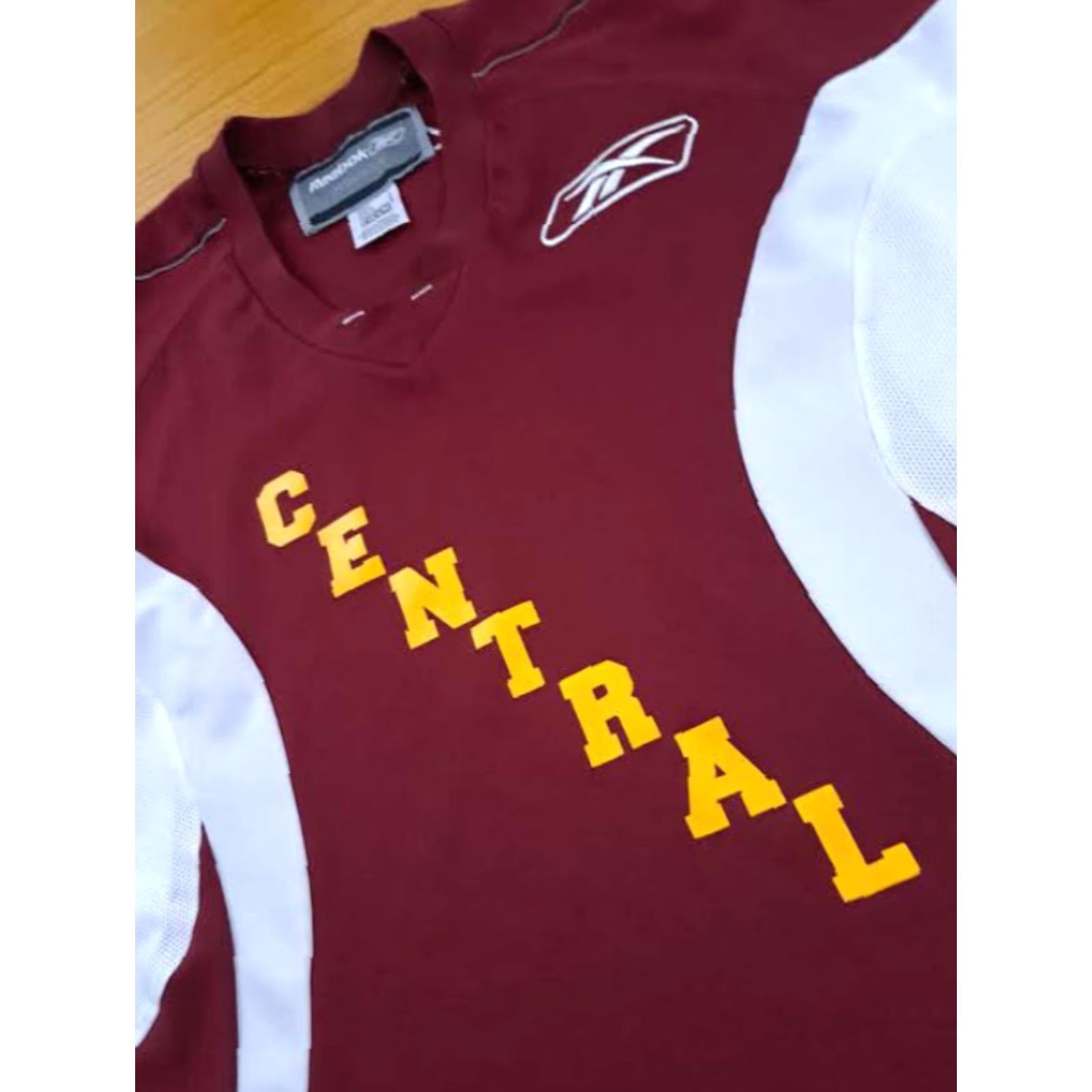 Reebok Reebok Central Michigan Chippewas Printed Hockey Jersey L Men Burgundy Microfiber Pullover Sweatshirt Size Large Size US L / EU 52-54 / 3 - 3 Thumbnail