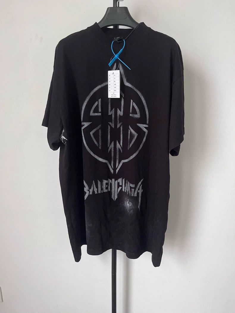 Balenciaga Balenciaga Metallic Bitcoin Double B Gothic Mud Dye Short Size US S / EU 44-46 / 1 - 1 Thumbnail