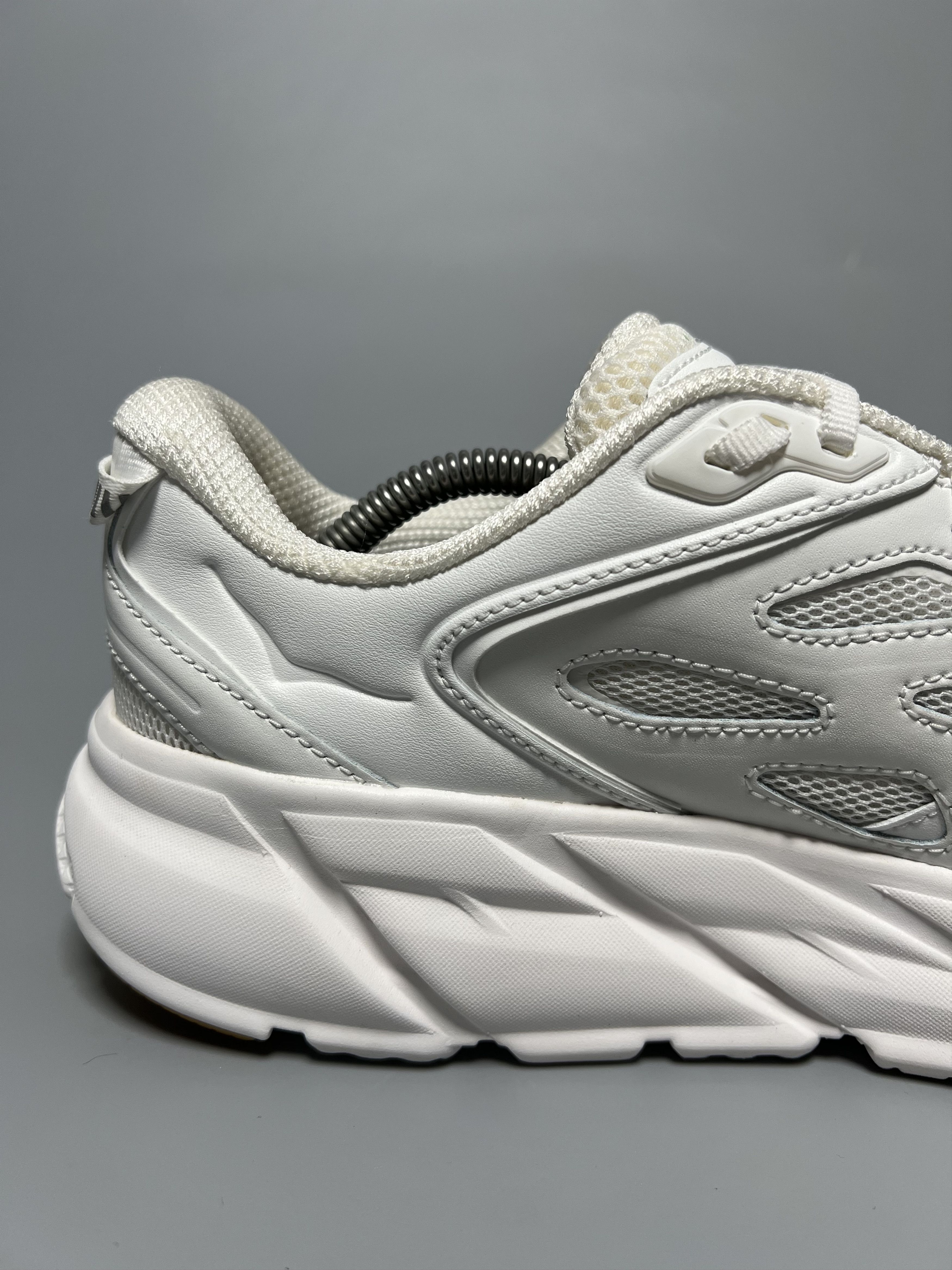 Hoka Hoka One One Clifton L Athletics Running Shoes 1160050-WWH Size US 10 / EU 43 - 6 Thumbnail