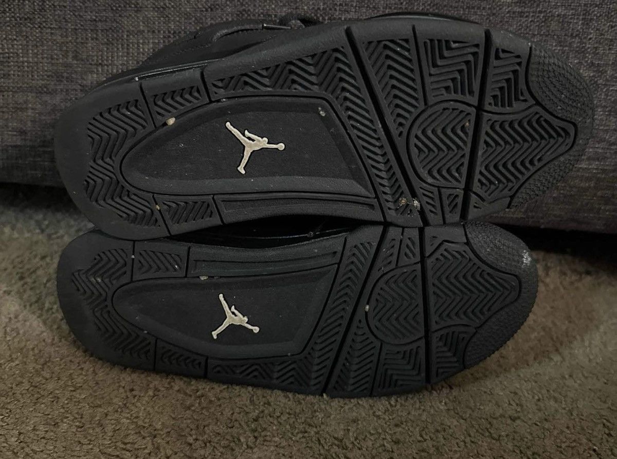 Jordan Brand GRADE SCHOOL Size US 5 / EU 37 - 2 Thumbnail