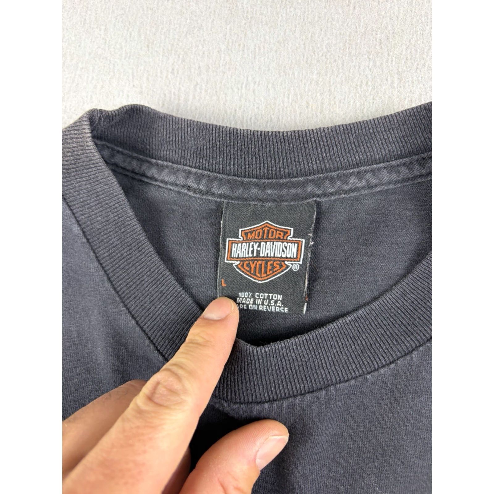 Harley Davidson VINTAGE Harley-Davidson Shirt Men’s Large Black Kona Hawaii Motorcycle Bike Graphic Print Short Sleeve Crew Neck Double-Sided Mens L Size US L / EU 52-54 / 3 - 4 Thumbnail