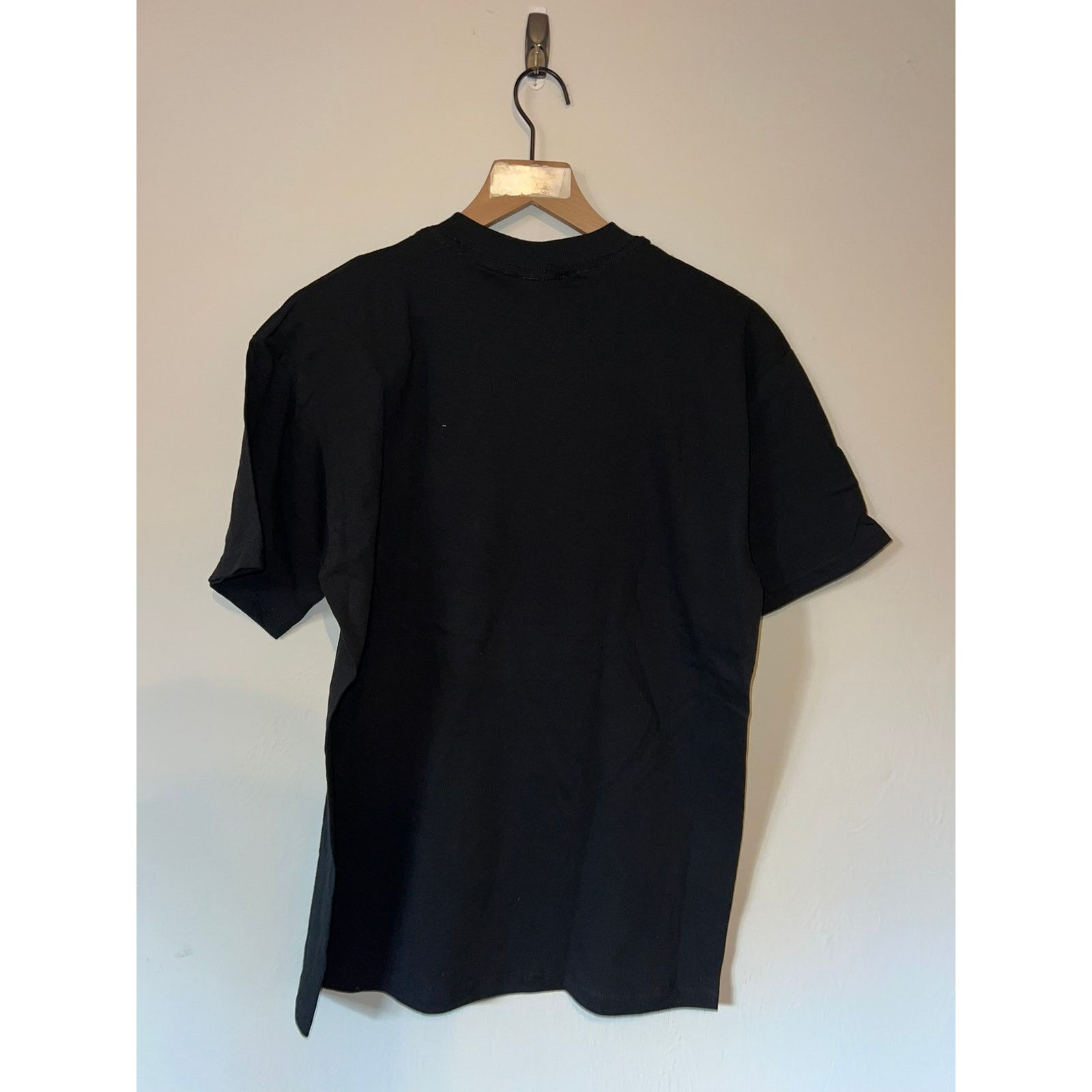 Gildan Vintage Pirate Shirt Loyal To None Pirate Knife Tee Medium Size US M / EU 48-50 / 2 - 7 Thumbnail