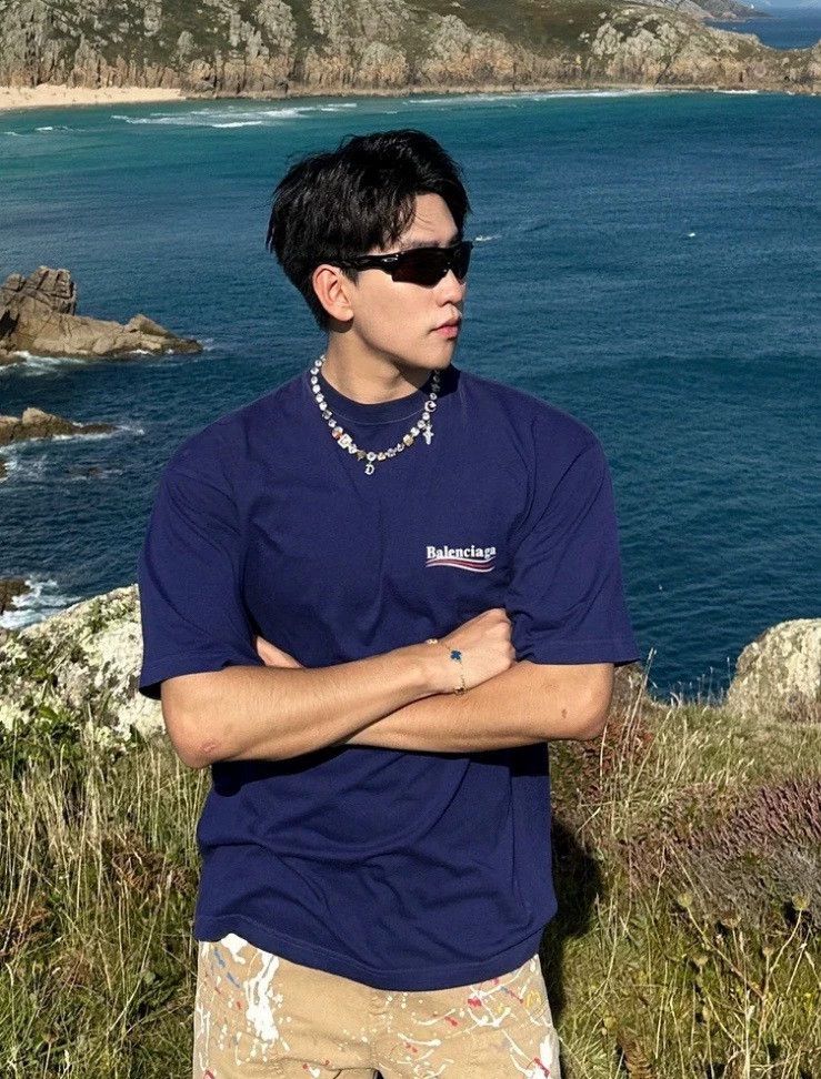 Balenciaga Balenciaga Blue Wave Coke Short Sleeves Size US S / EU 44-46 / 1 - 4 Thumbnail