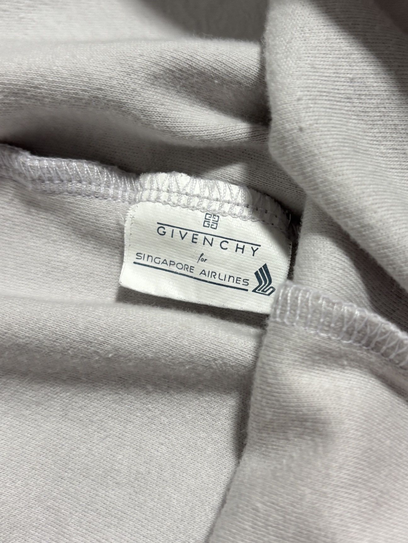 Givenchy Givenchy for Singapore Airlines Pyjamas Matching Sleep Set Size US 28 / EU 44 - 9 Thumbnail