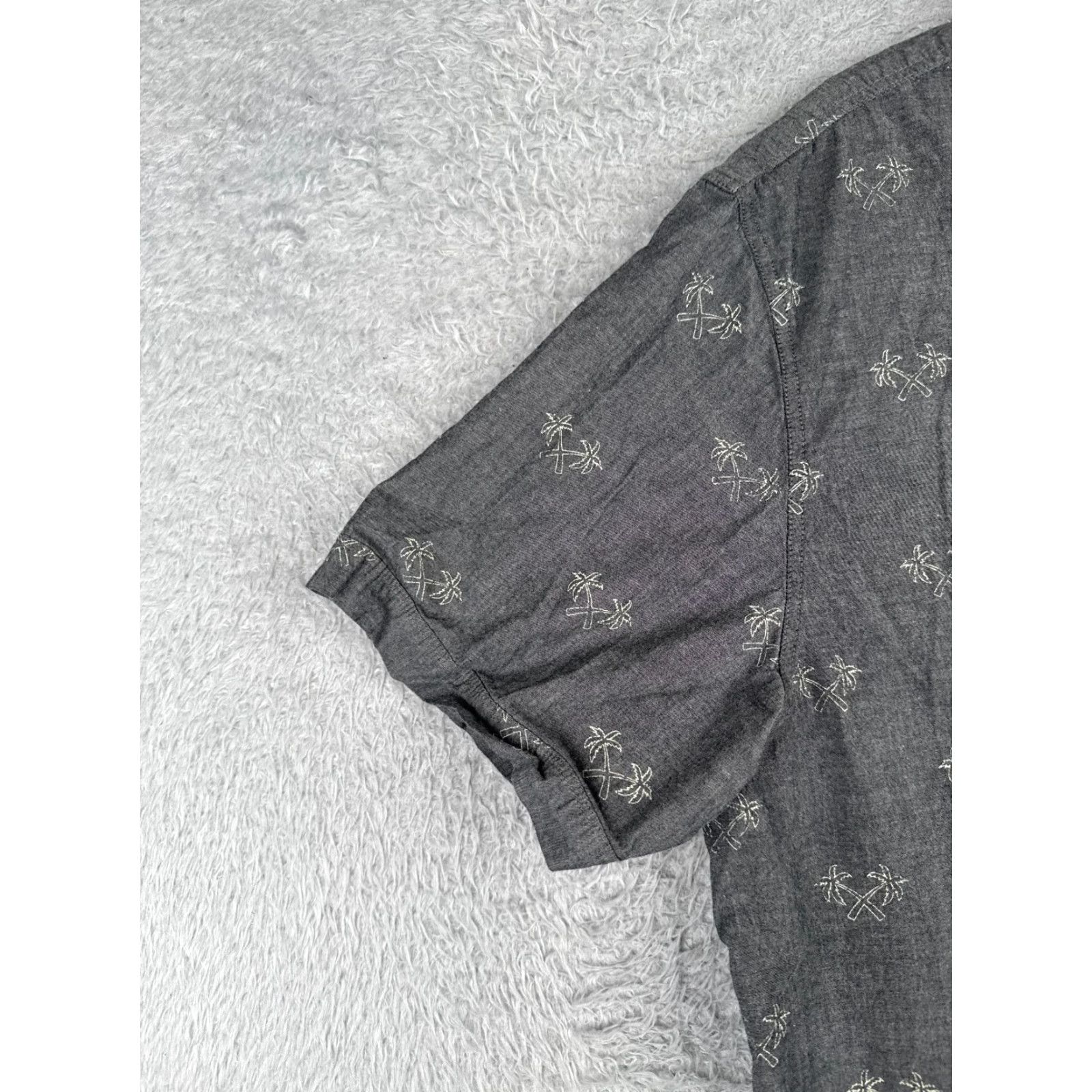 REEF Reef Button-Up Shirt Men XL Gray Palm Trees Hawaiian Aloha Beach Solid Short Sleeve Casual, Travel, Workwear Mens Size US XL / EU 56 / 4 - 3 Thumbnail