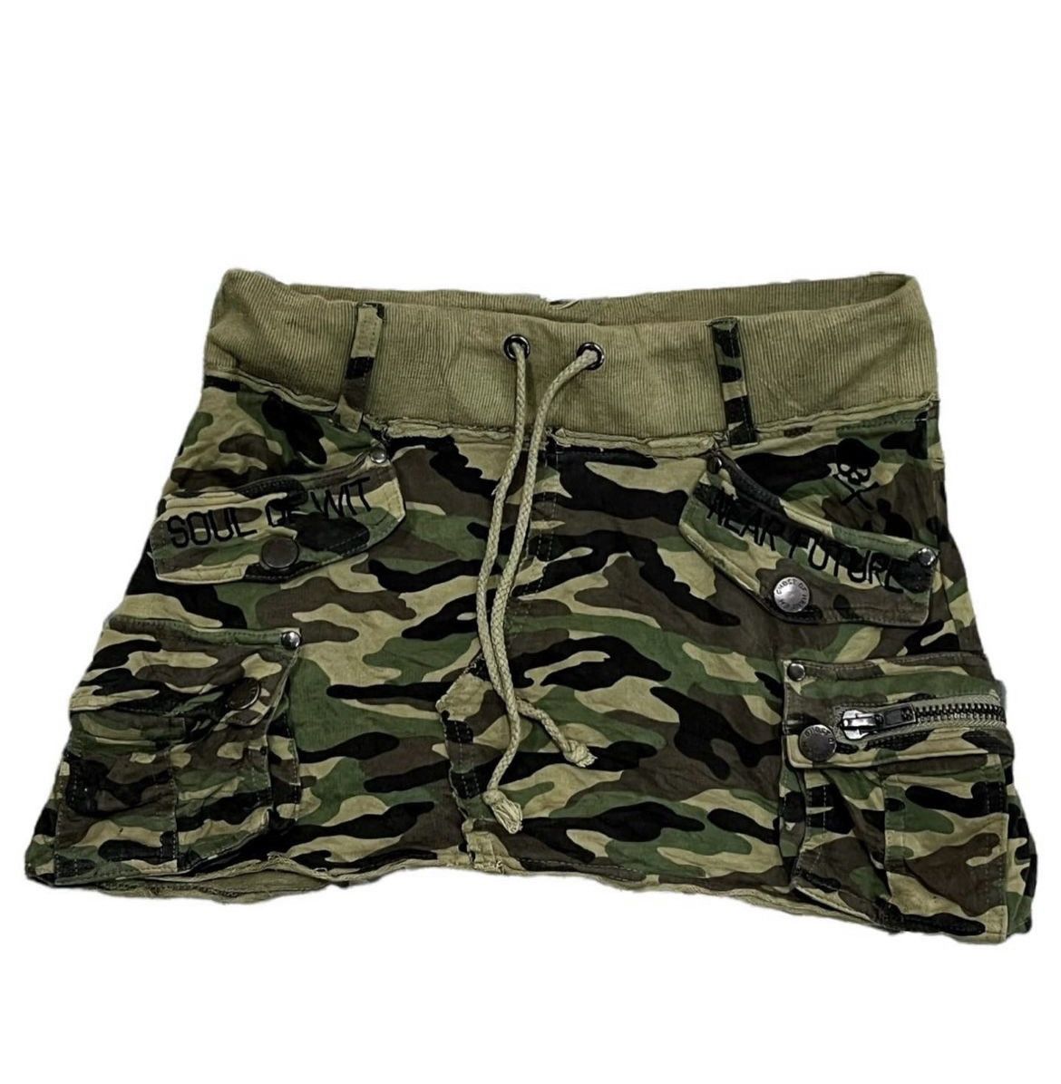Japanese Brand Skull camo mini skirt ☠️🎀 Size 24" / US 00 / IT 34 - 1 Thumbnail