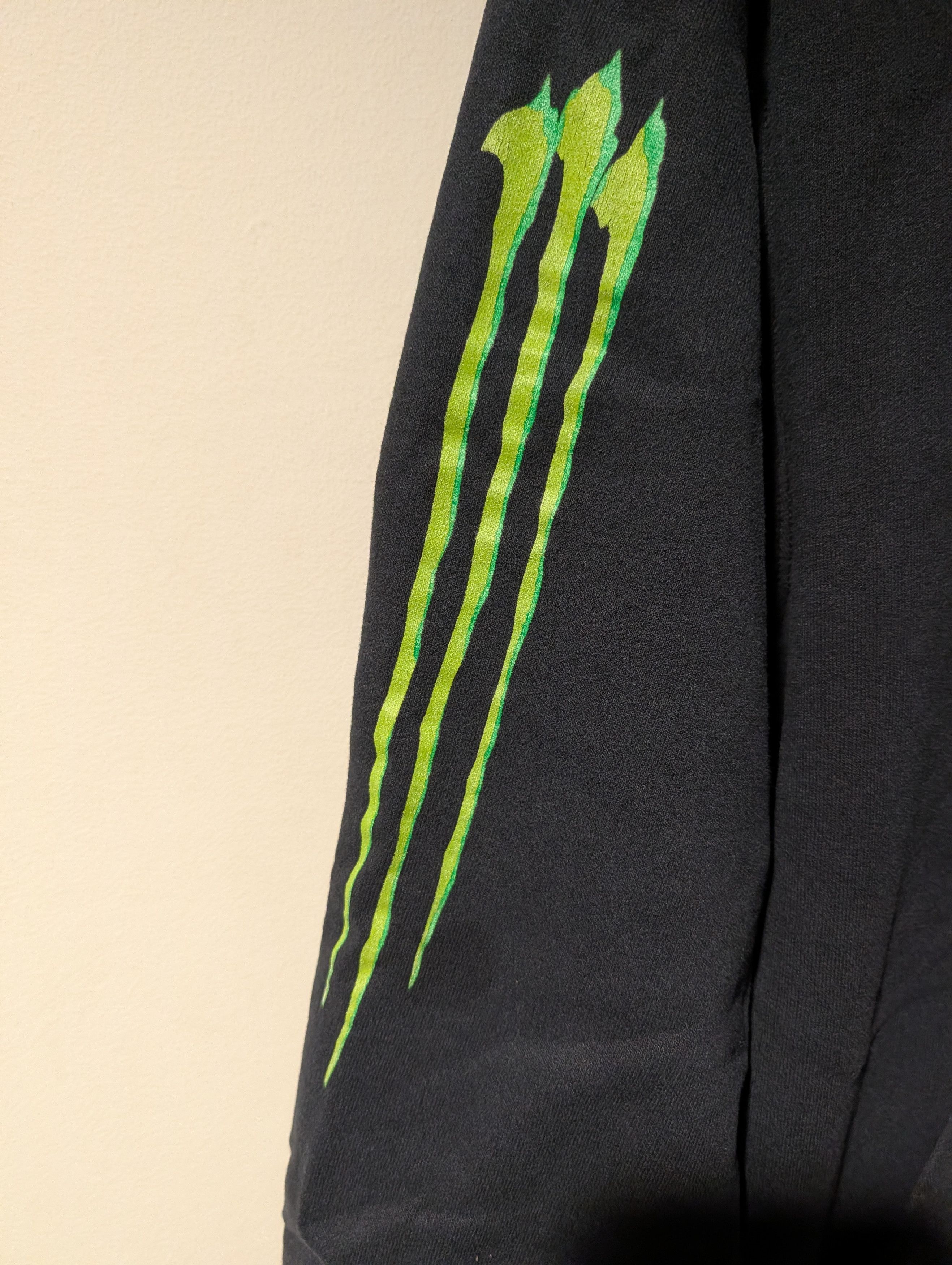 Jerzees Monster Energy Logo Pullover Hoodie Jerzees Men's Medium Size US M / EU 48-50 / 2 - 4 Thumbnail