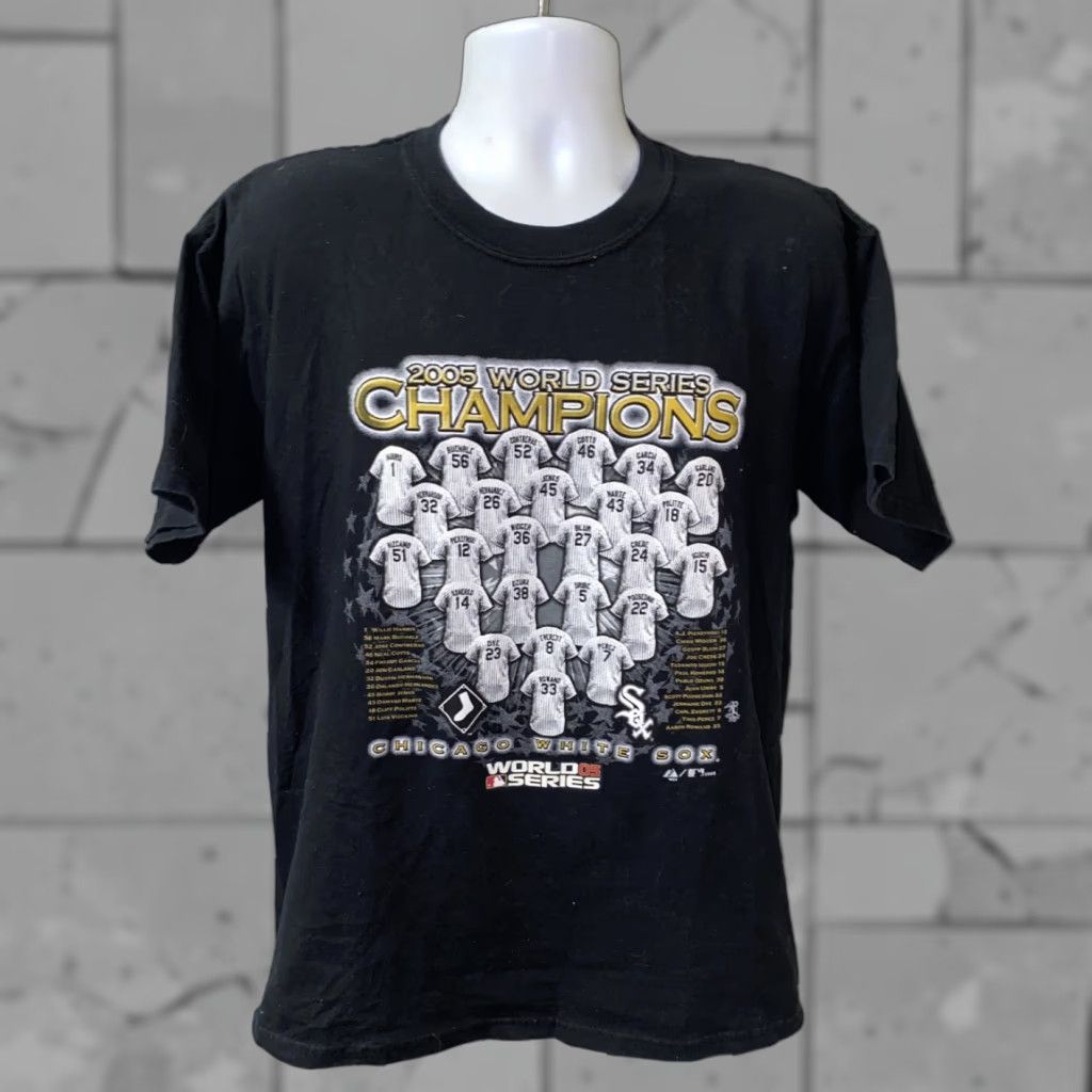 Gildan Gildan Mens Black 2005 World Series Graphic T-Shirt Size L Size US L / EU 52-54 / 3 - 1 Thumbnail