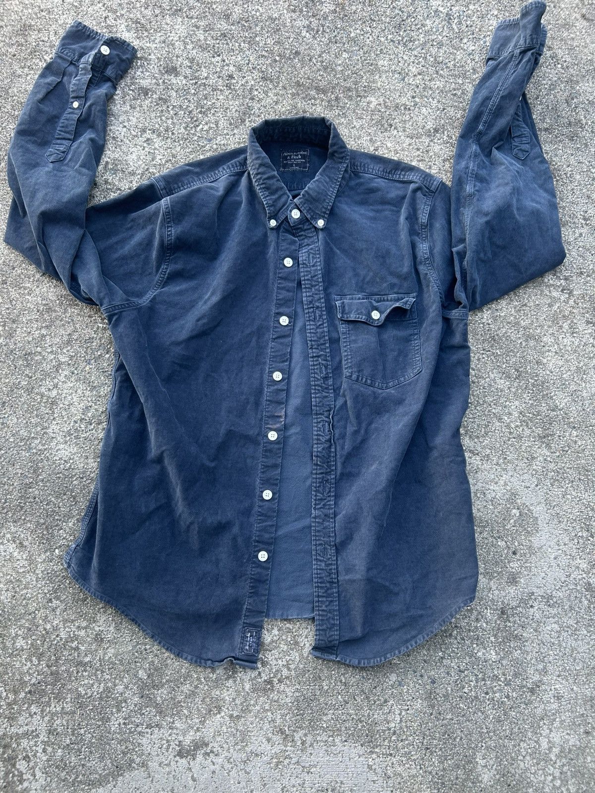 Abercrombie & Fitch Abercrombie & Fitch L/S button up shirt Size US L / EU 52-54 / 3 - 1 Thumbnail