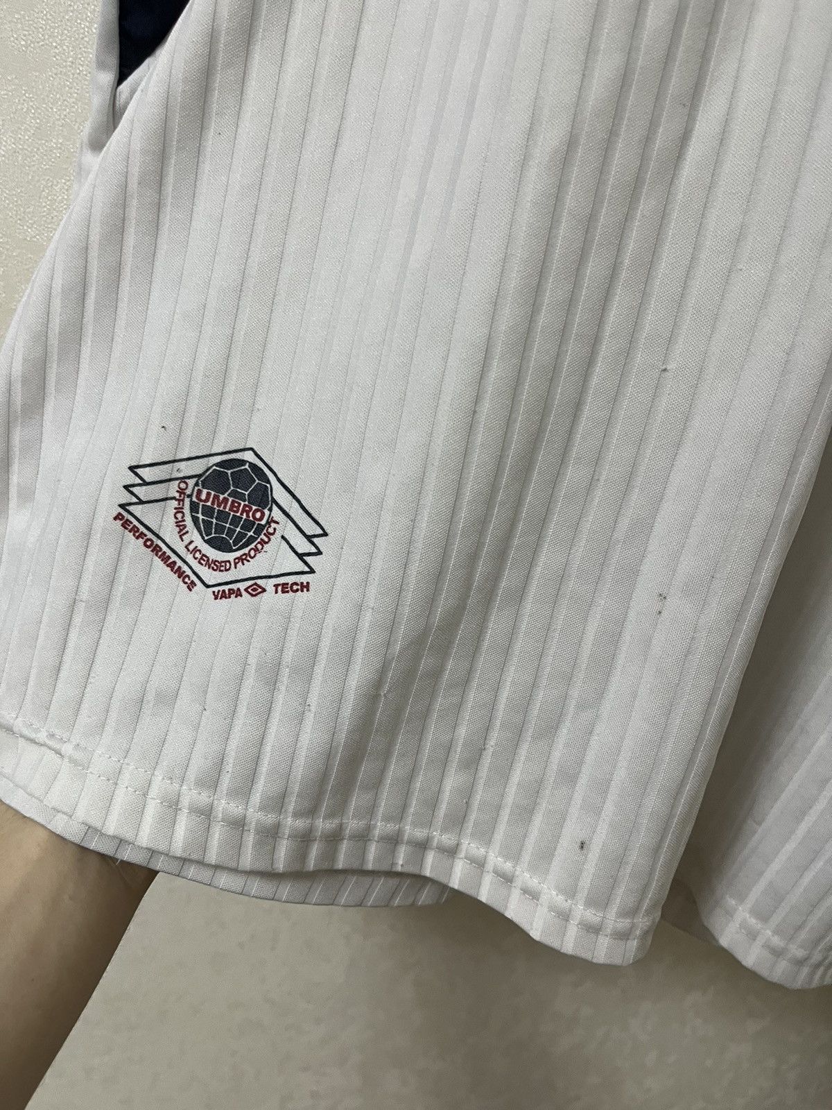 Vintage Umbro England 1998 Vintage Blokecore Jersey Size US XL / EU 56 / 4 - 8 Thumbnail