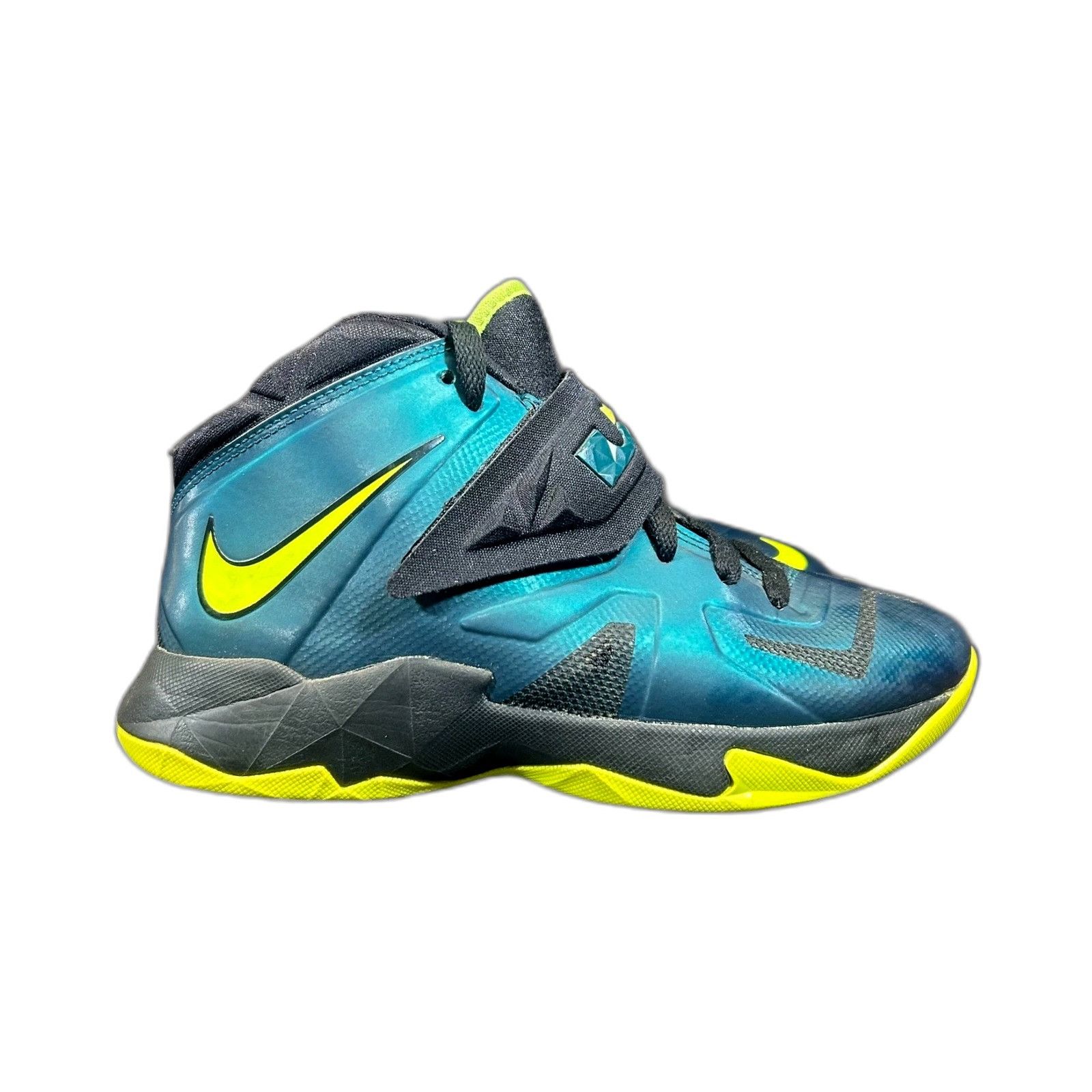 Nike Nike Boys Sz 4.5Y LeBron Zoom Soldier 7 Mid Sea Green Volt Y Size US XXS / EU 40 - 1 Thumbnail