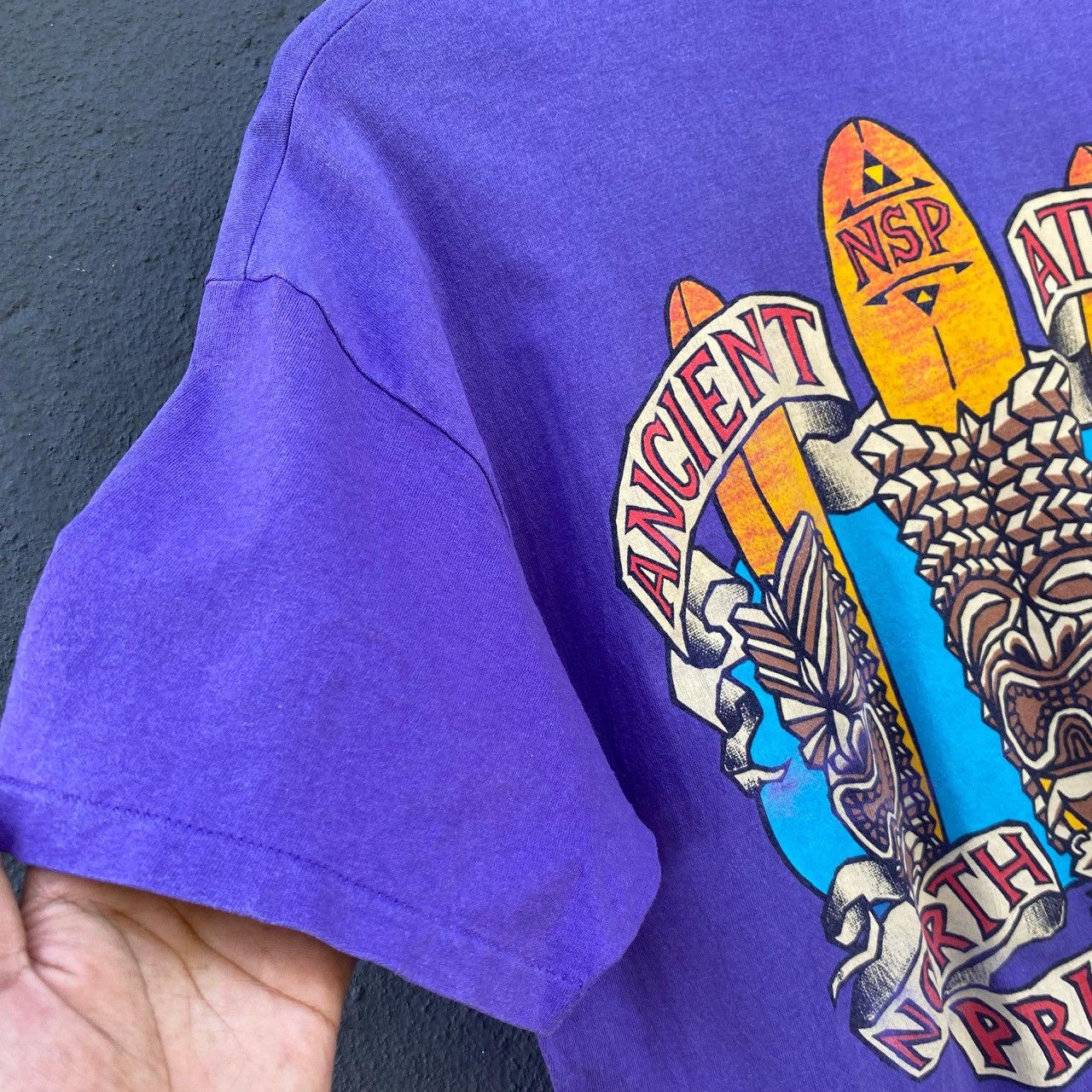 Sun Surf Thrashed Faded 90s North Shore Primitive Surf Brand Tee Size US L / EU 52-54 / 3 - 3 Thumbnail