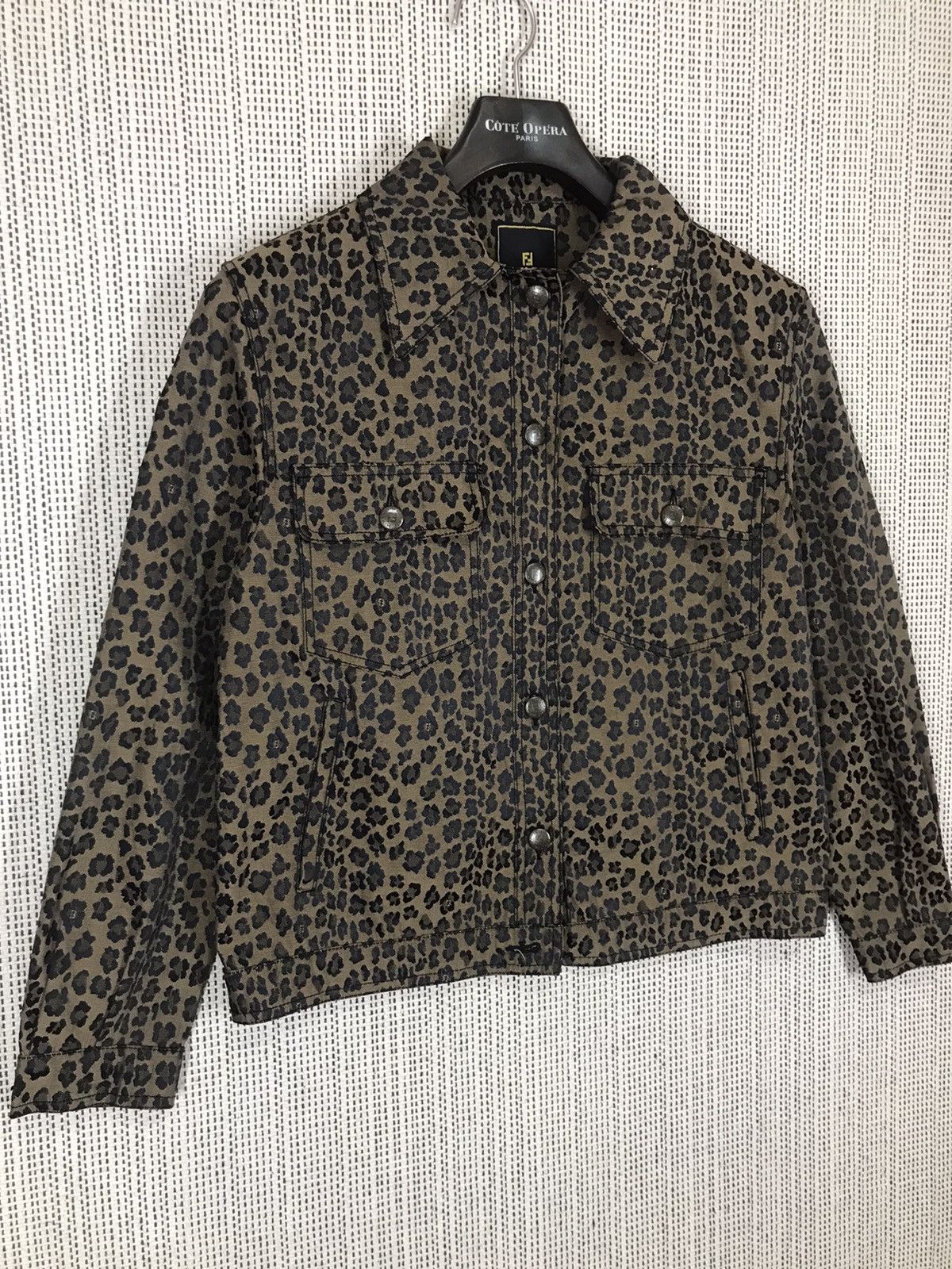 Fendi 🔥FENDI LEOPARD TRUCKER JACKET MADE IN ITALY VERY NICEDESIGN Size US M / EU 48-50 / 2 - 2 Thumbnail