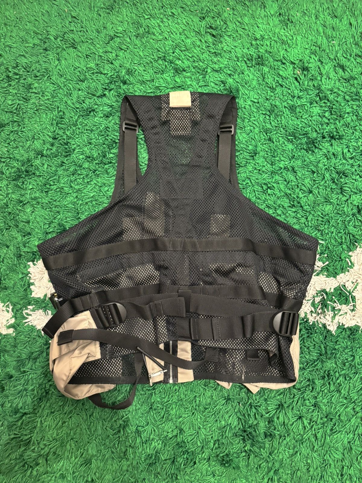 1017 ALYX 9SM 1017 Alyx 9SM Tactical Vest (OS) Size US L / EU 52-54 / 3 - 5 Thumbnail