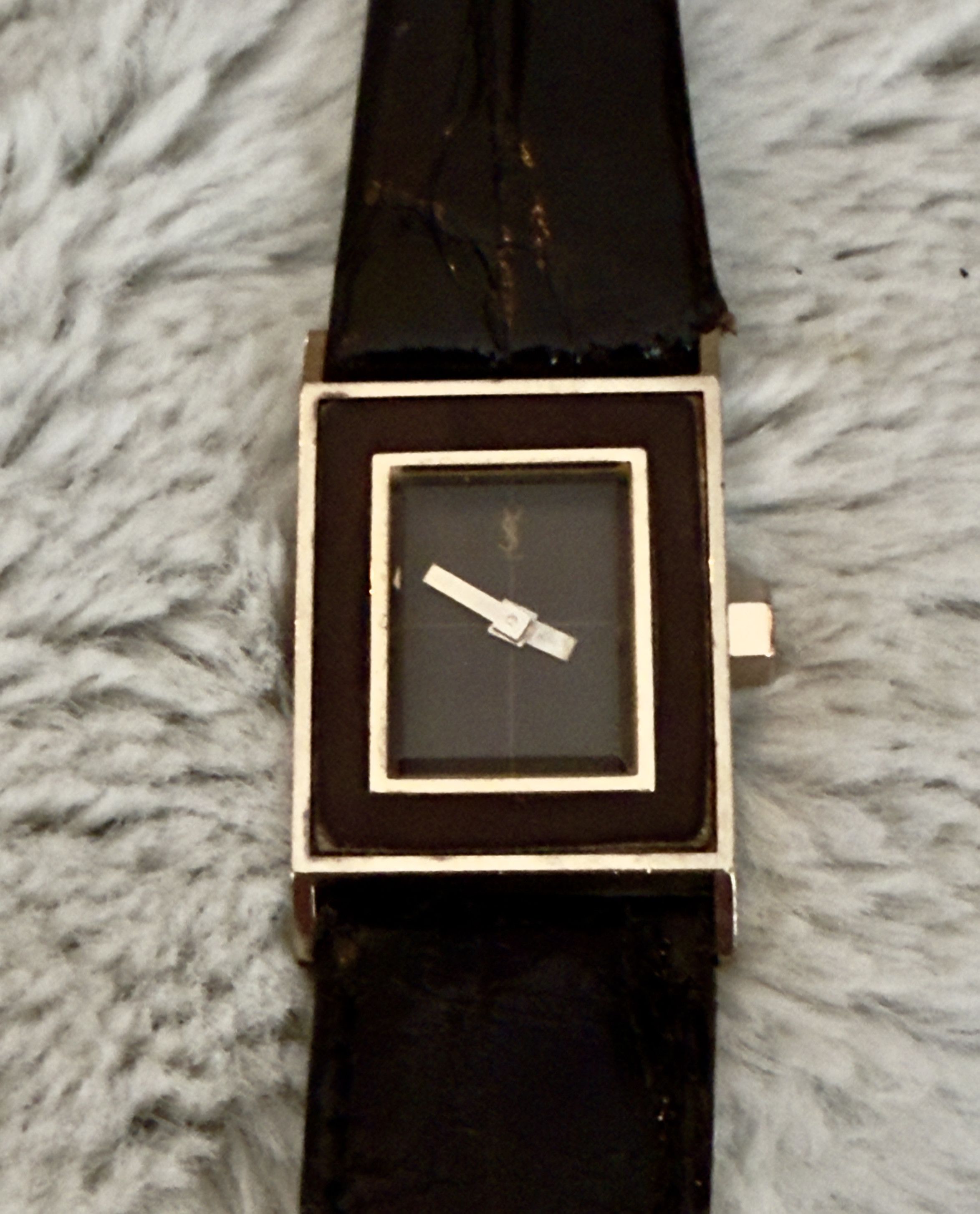 Yves Saint Laurent ペアウォッチ！ サンローランペアウォッチクォーツ
