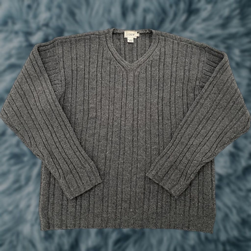 J.Crew VINTAGE J.CREW Sweater Mens XL Gray 100% Lambswool Knit Pullover V-Neck Long Sleeve Classic Preppy Winter Fall Wool Shirt Size US XL / EU 56 / 4 - 1 Thumbnail