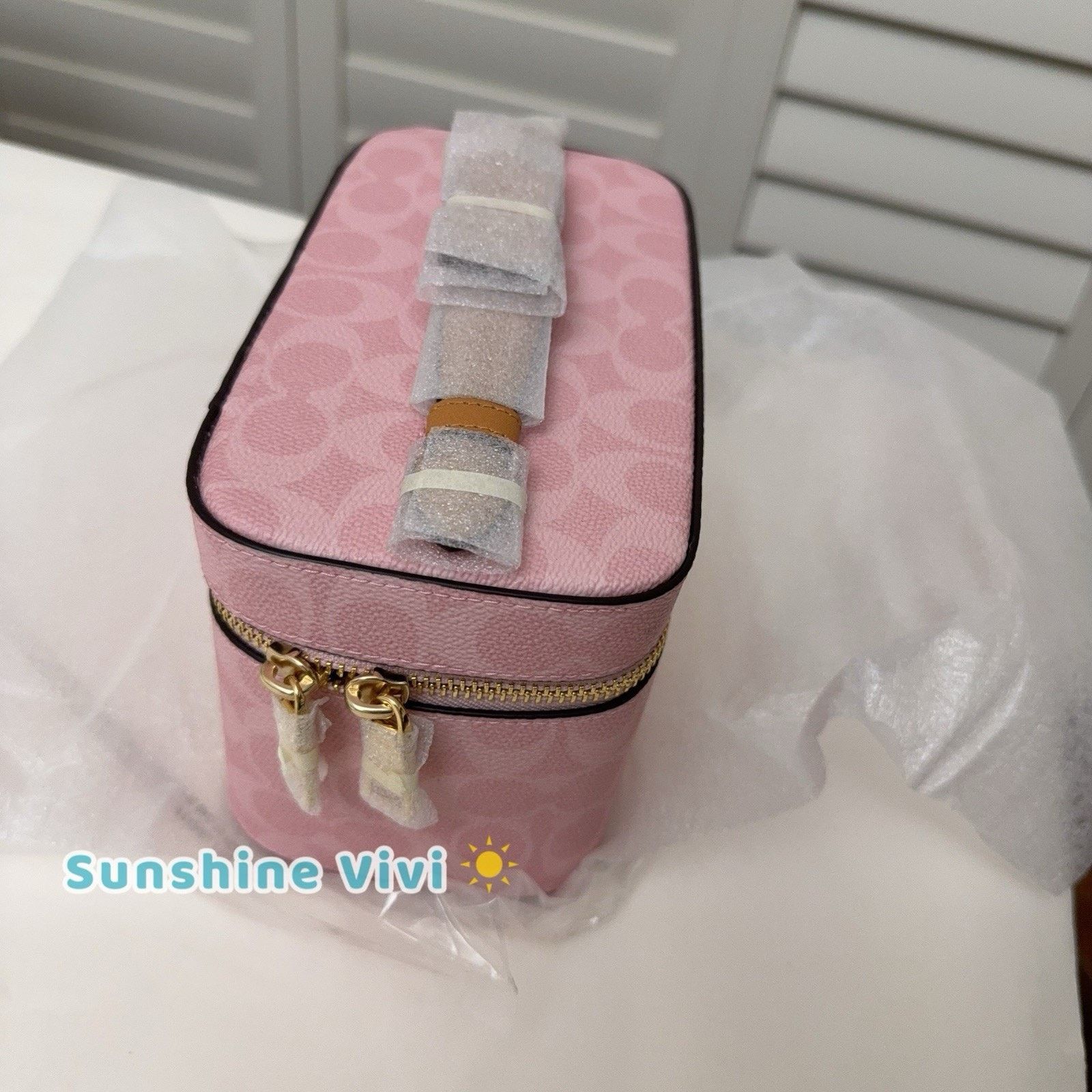 Coach NWT Coach Cosmetic Case Signature Canvas Powder Pink CEA56 Size ONE SIZE - 3 Thumbnail