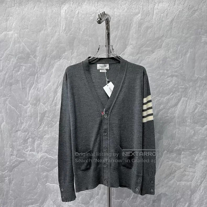 Thom Browne Thom Browne Striped V-neck cardigan, woolen Size US M / EU 48-50 / 2 - 2 Thumbnail