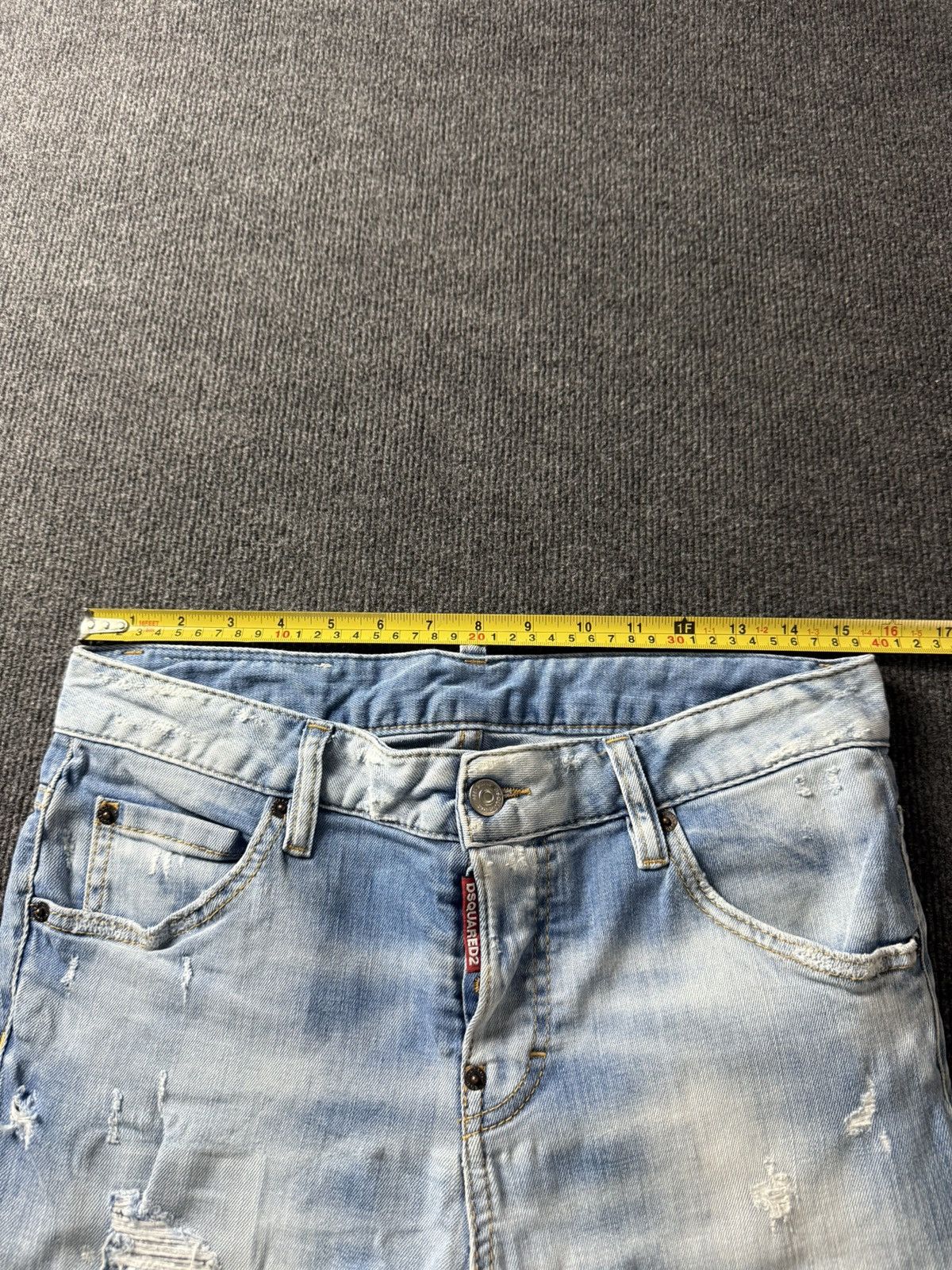 Dsquared2 00s Dsquared2 Distressed Light Wash Denim Jeans Size 38 Size 26" / US 2 / IT 38 - 19 Thumbnail