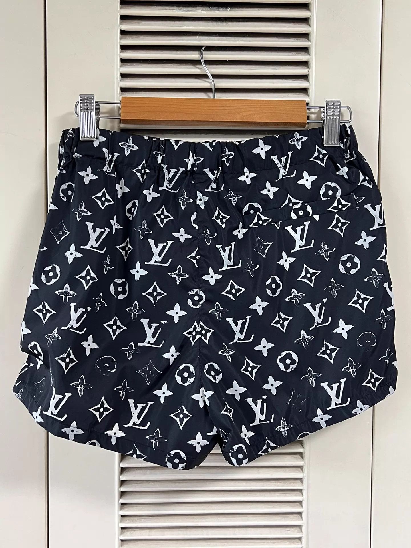 Louis Vuitton LV 34 Black Monogram Side Zip Elastic Waist Shorts Size 25" / US 0 / IT 36 - 2 Thumbnail