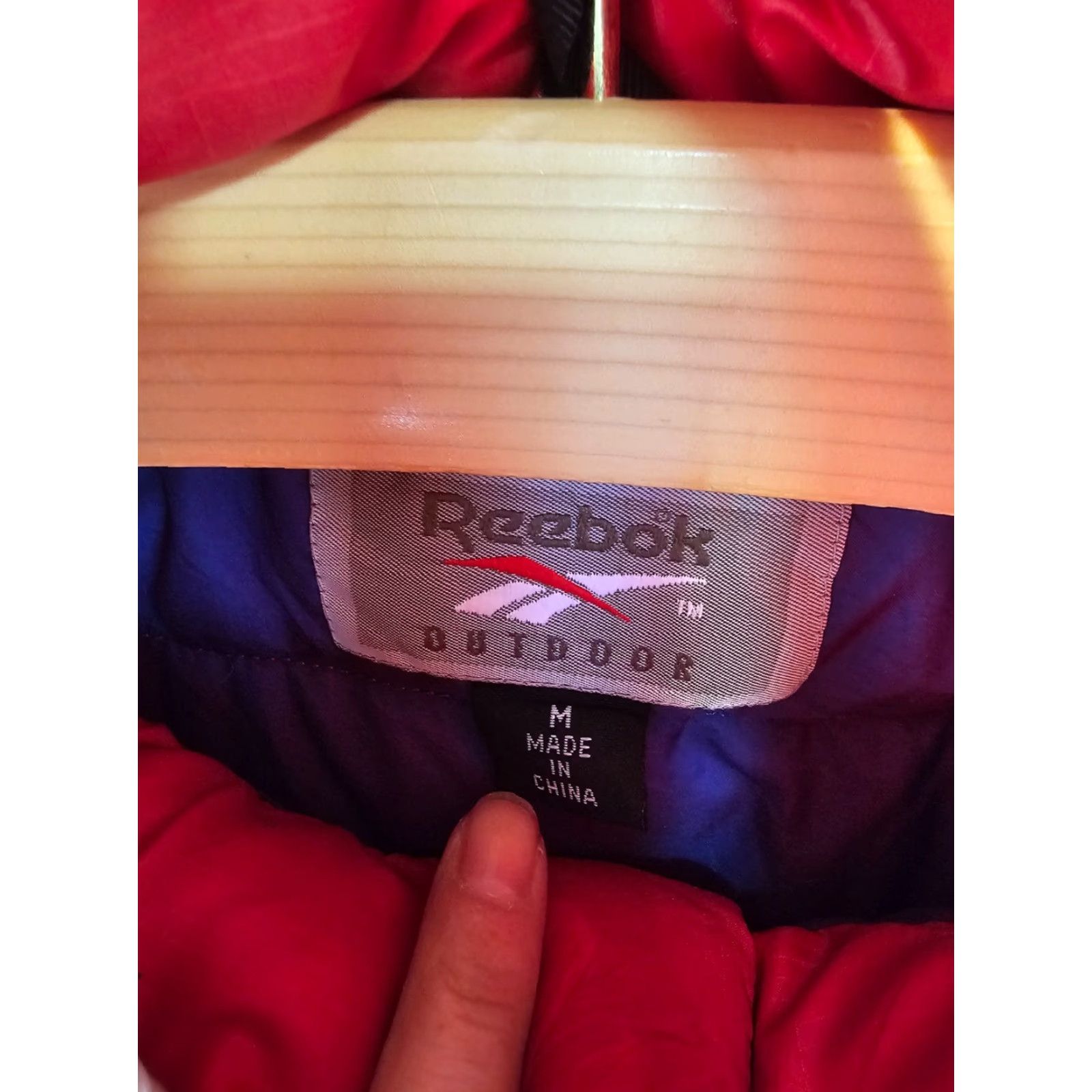 Reebok VINTAGE REEBOK DOWN VEST 90'S RED SZ LARGE Vest Mens L Red Down Reebok Vintage 90s Puffer Jacket Cross Chest 23 INCH 29 INCH Size US L / EU 52-54 / 3 - 4 Thumbnail