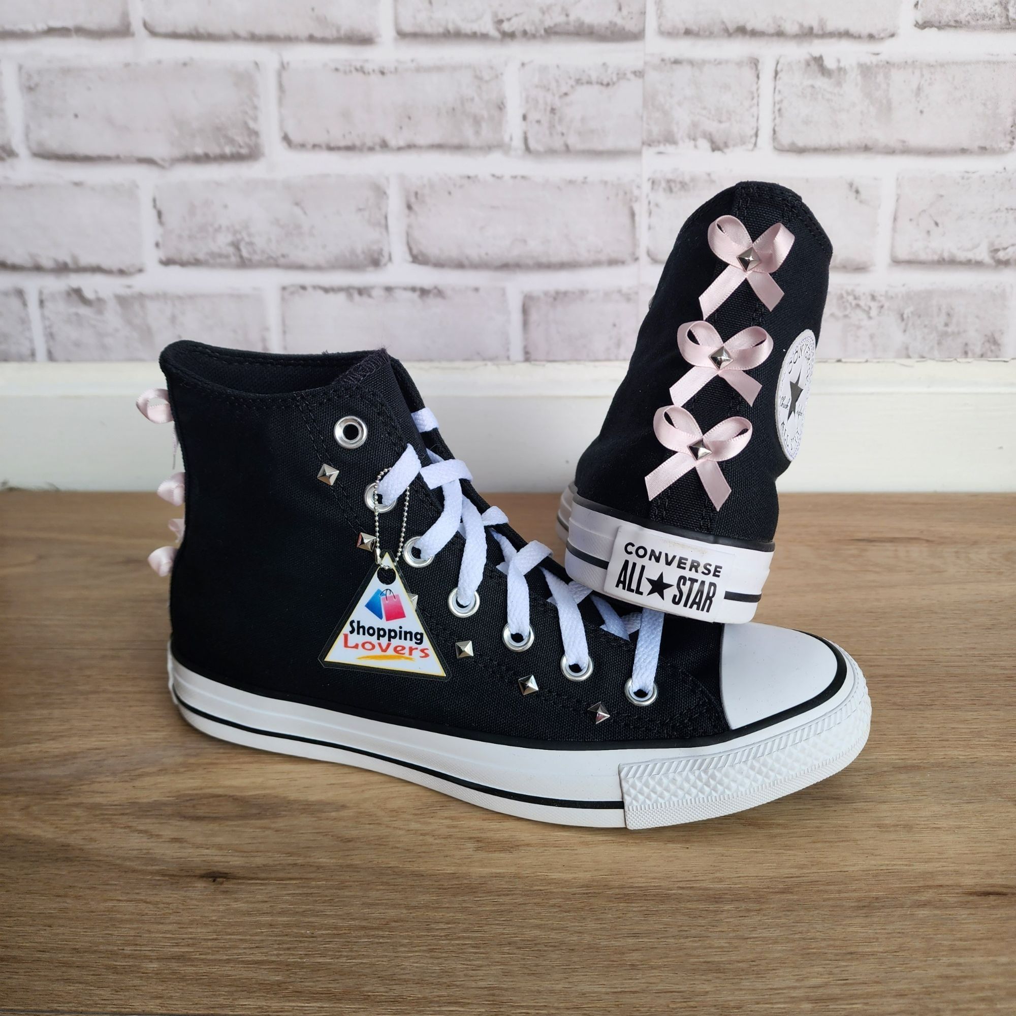 ⭐Converse Chuck Taylor Bows & Studs Sz 10 Mens Shoes Sneaker