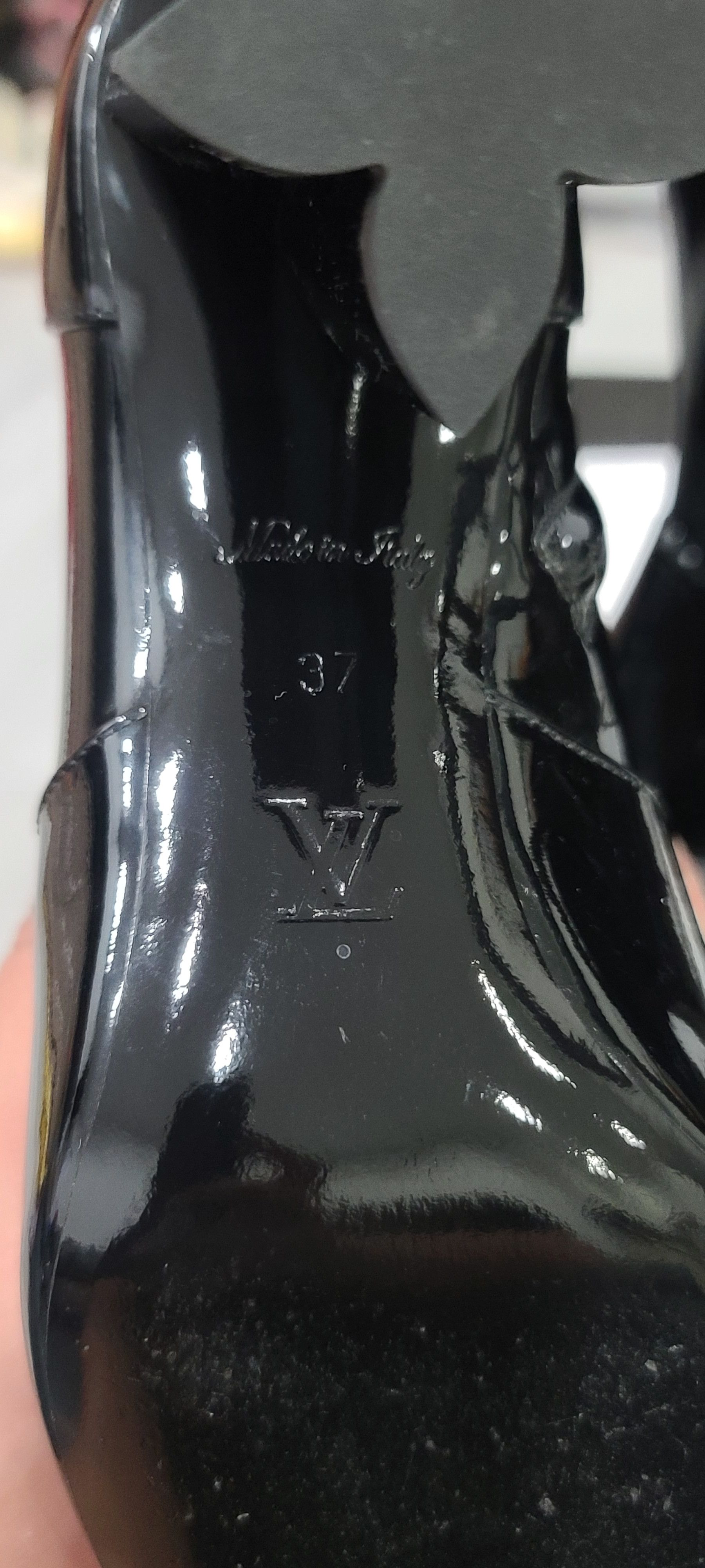 Louis Vuitton LOUIS VUITTON Patent Uniformes Silhouette Ankle Boots Size US 7 / IT 37 - 13 Thumbnail
