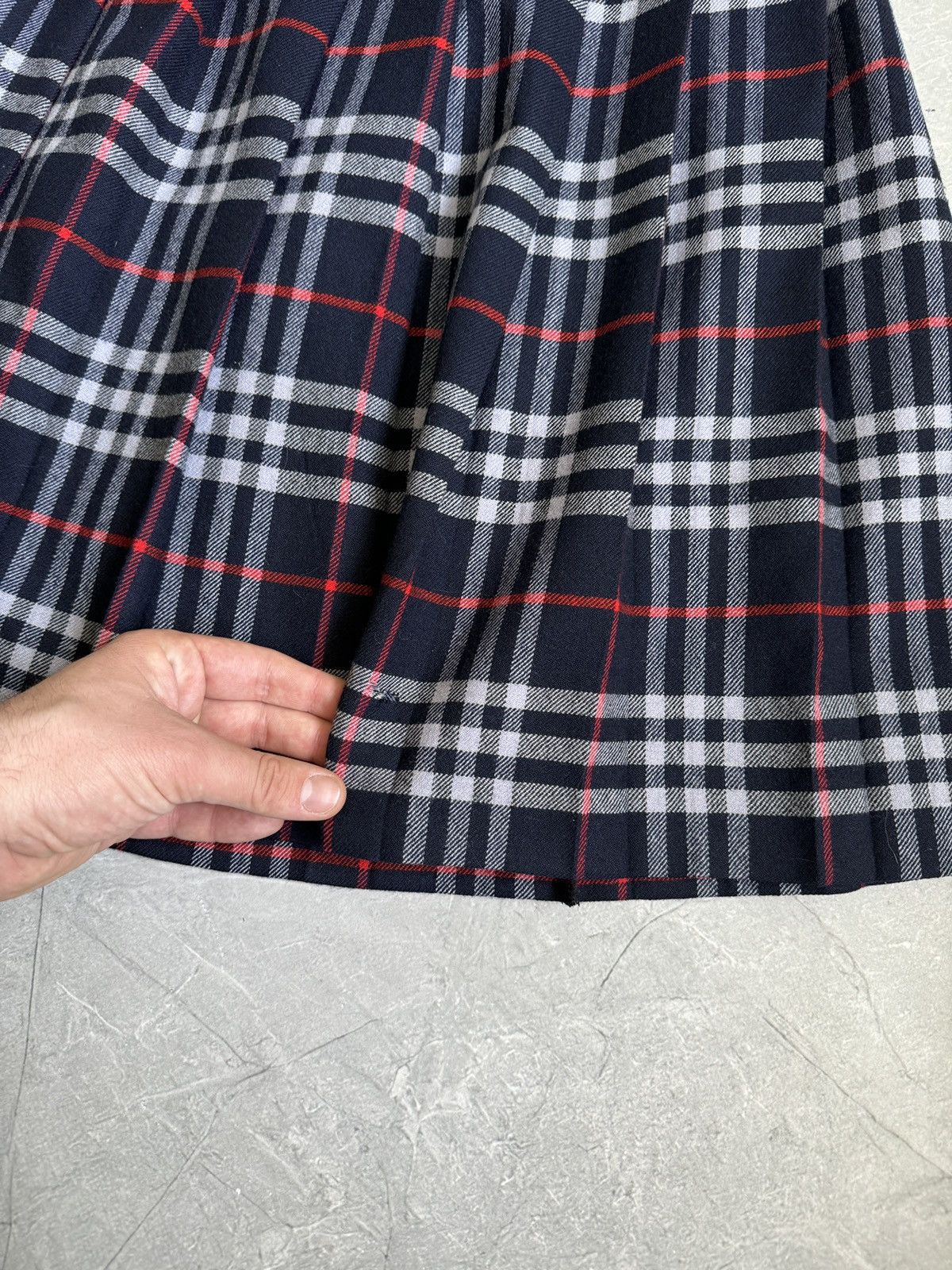 Burberry Vintage Burberrys Wrap Pleated Midi Skirt Navy Size 30" / US 8 / IT 44 - 14 Thumbnail