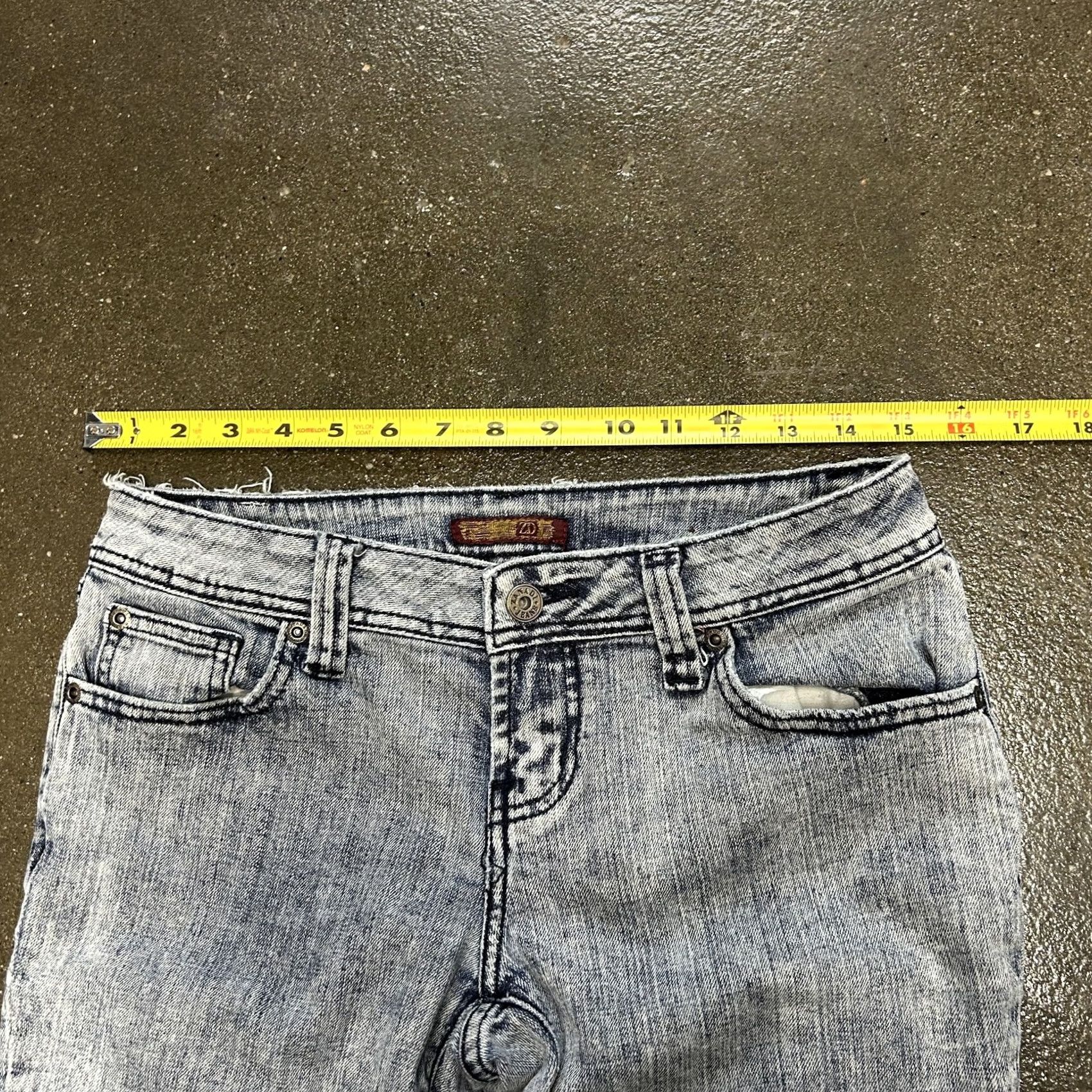 Vintage ZD Premium Jeans Womens 7 Light Wash Skinny Stretch Denim Pants Blue Casual Size 28" / US 6 / IT 42 - 5 Thumbnail