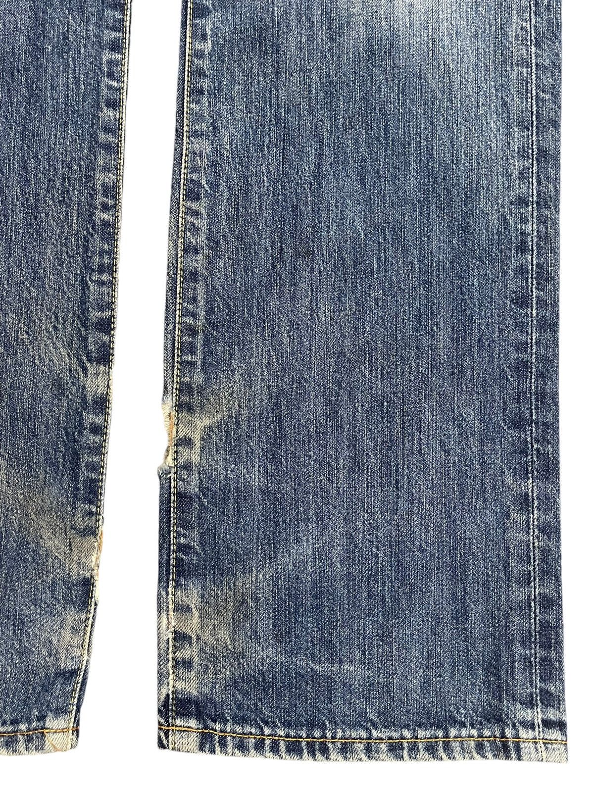 Uniqlo Vintage Japanese Uniqlo Blue Faded Wash Distress Style Jeans Size US 34 / EU 50 - 8 Thumbnail